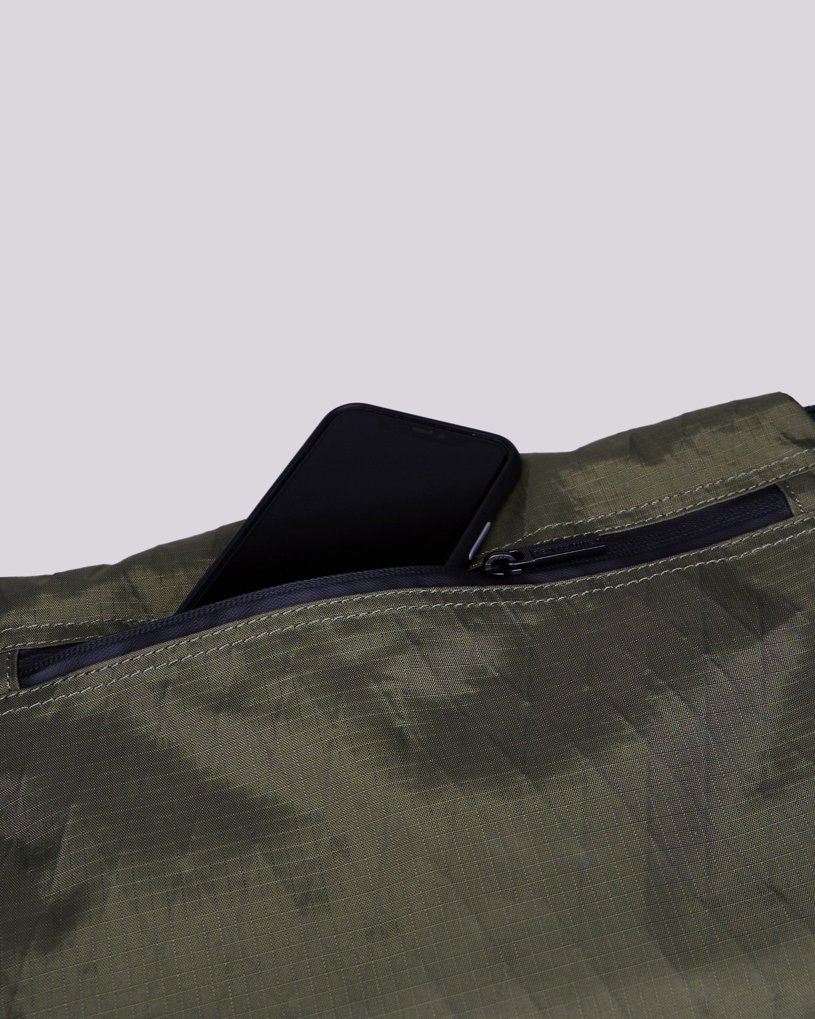 color_army green
