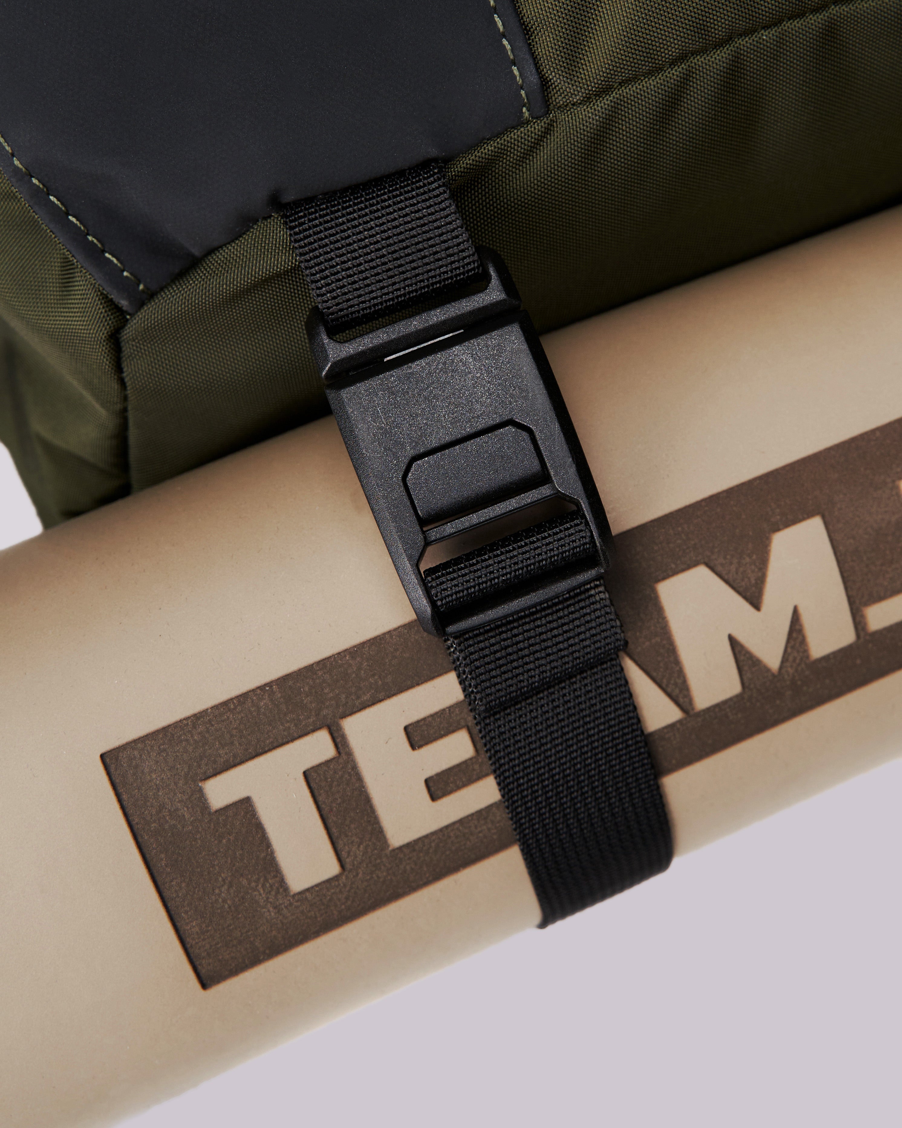 color_army green