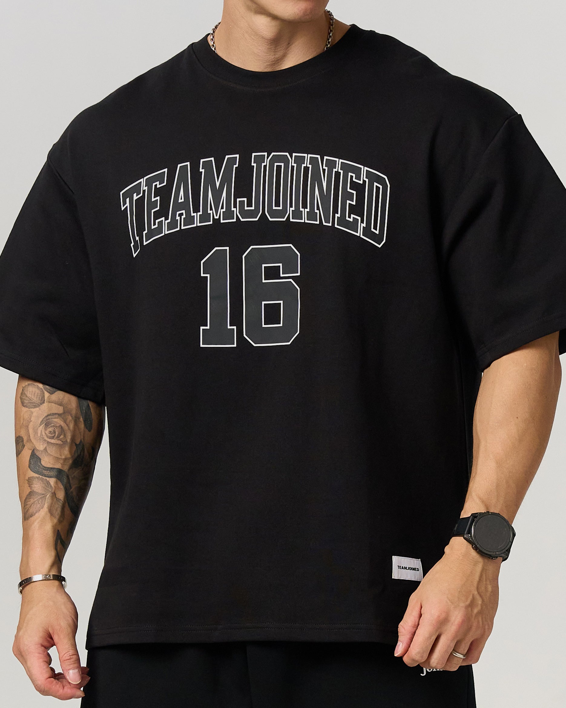 16 Arch logo Oversized