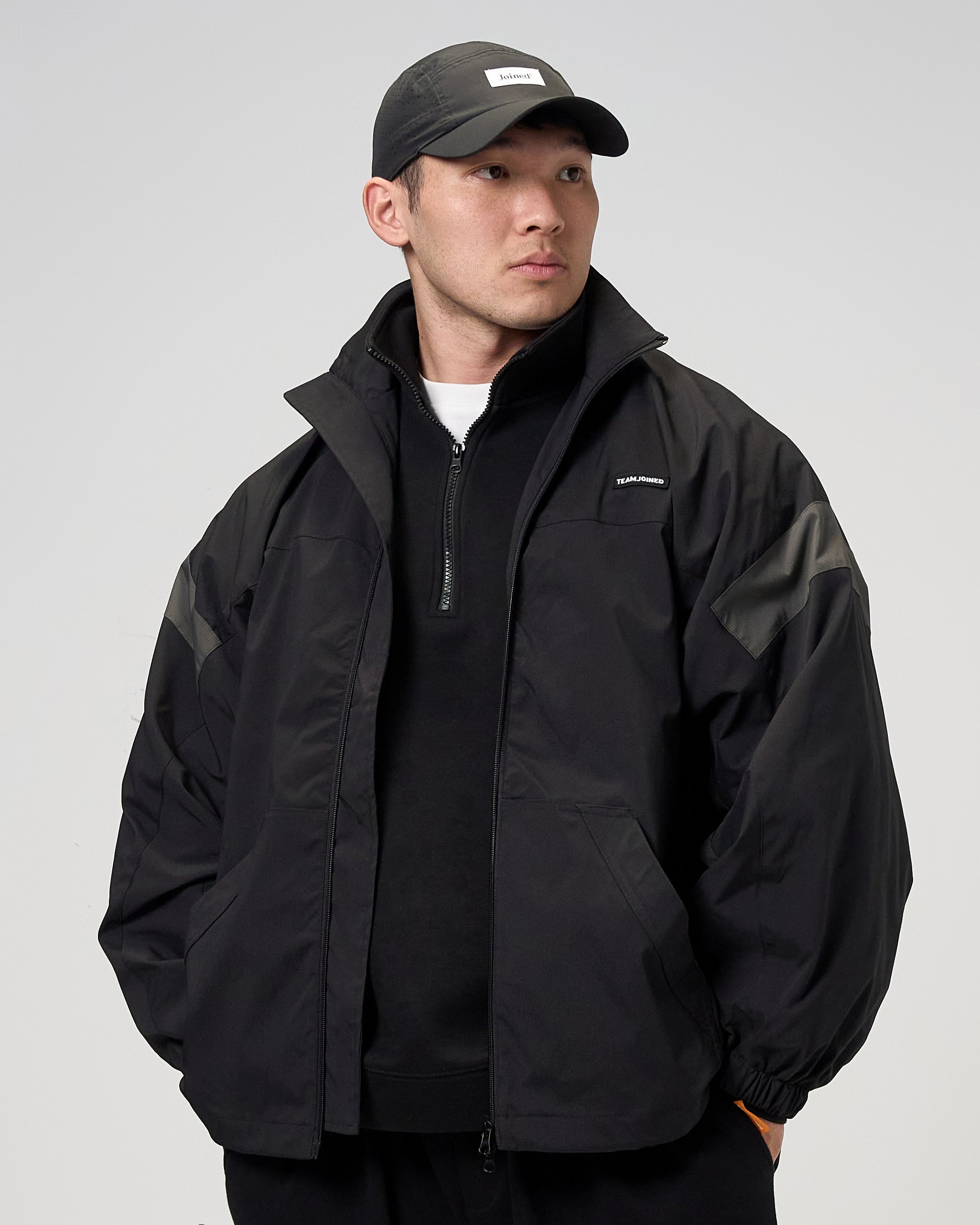 color_Black/ Dark Gray