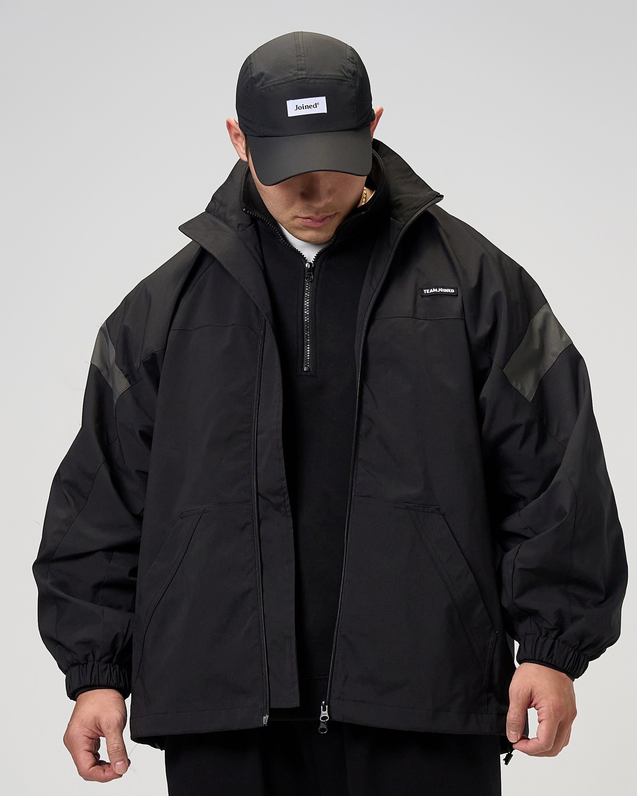 color_Black/ Dark Gray