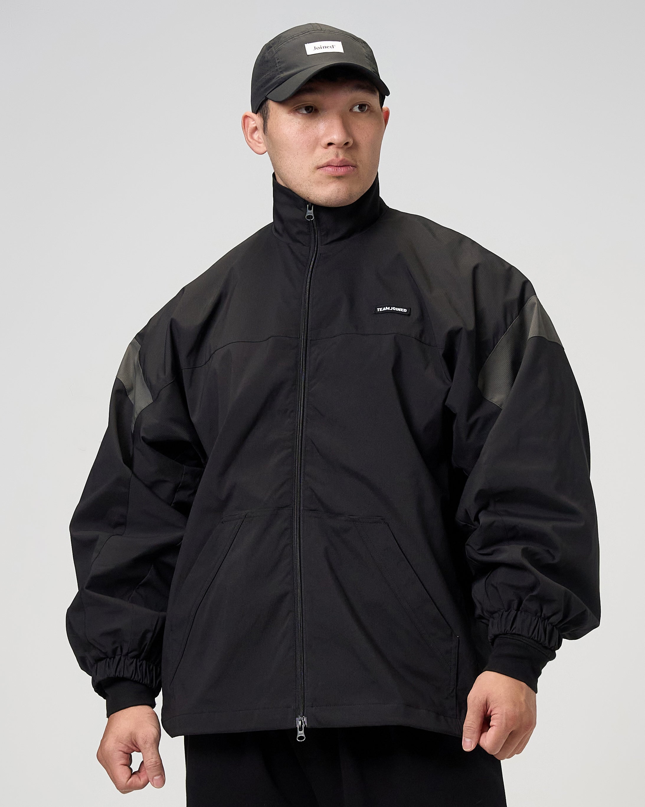 color_Black/ Dark Gray