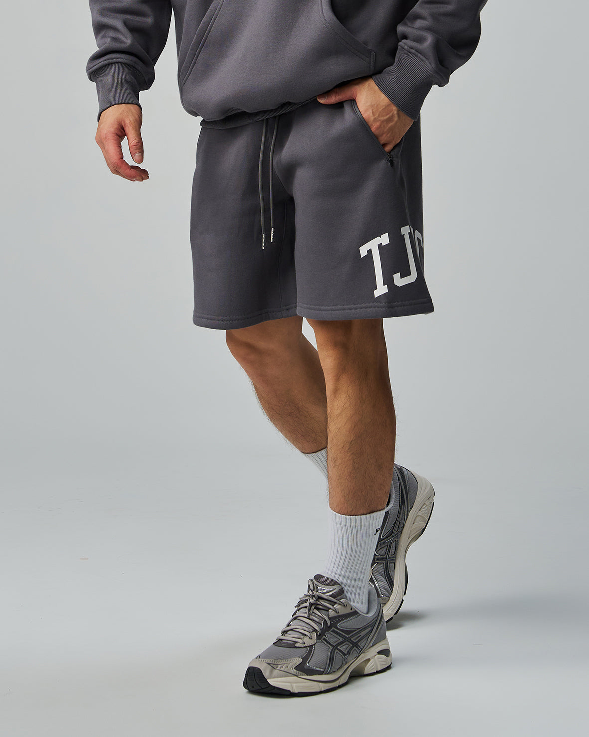 color_dark gray