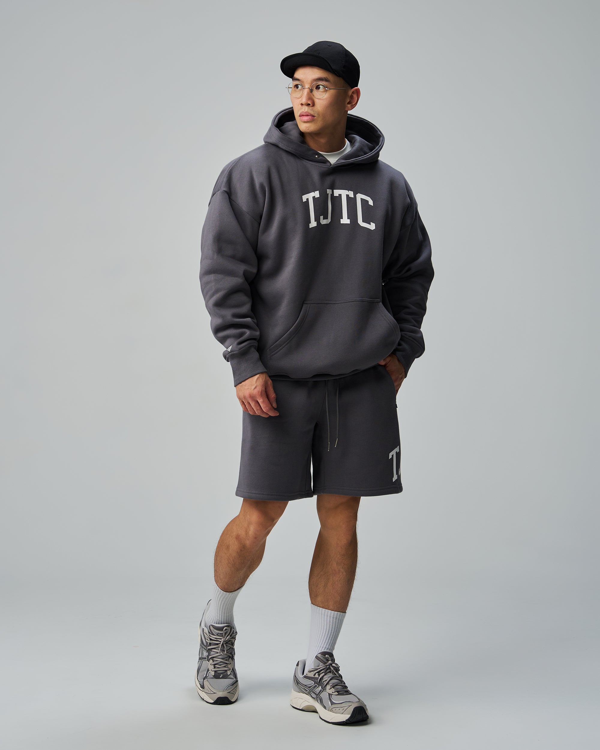 color_dark gray