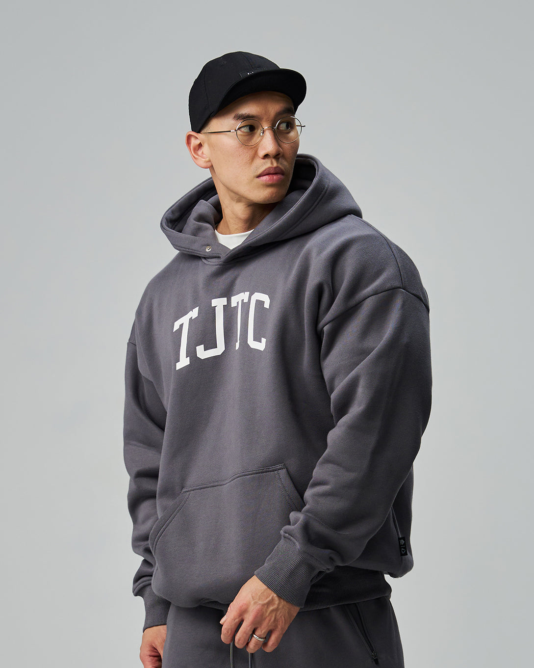 color_dark gray