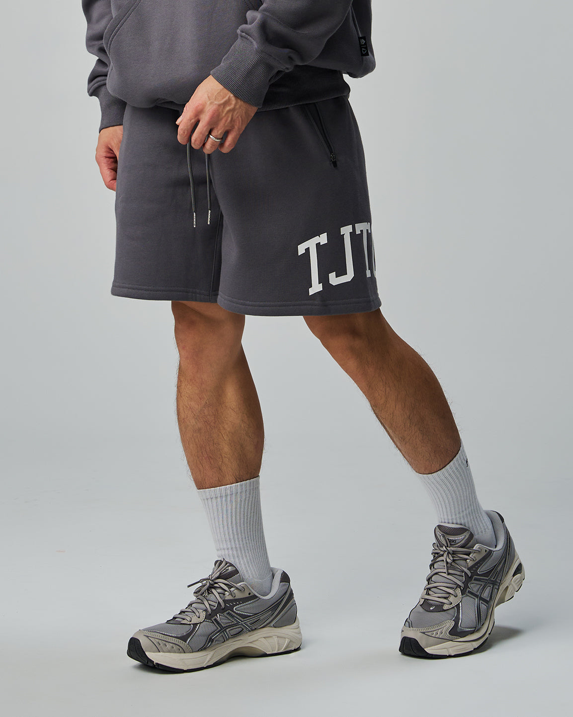 color_dark gray