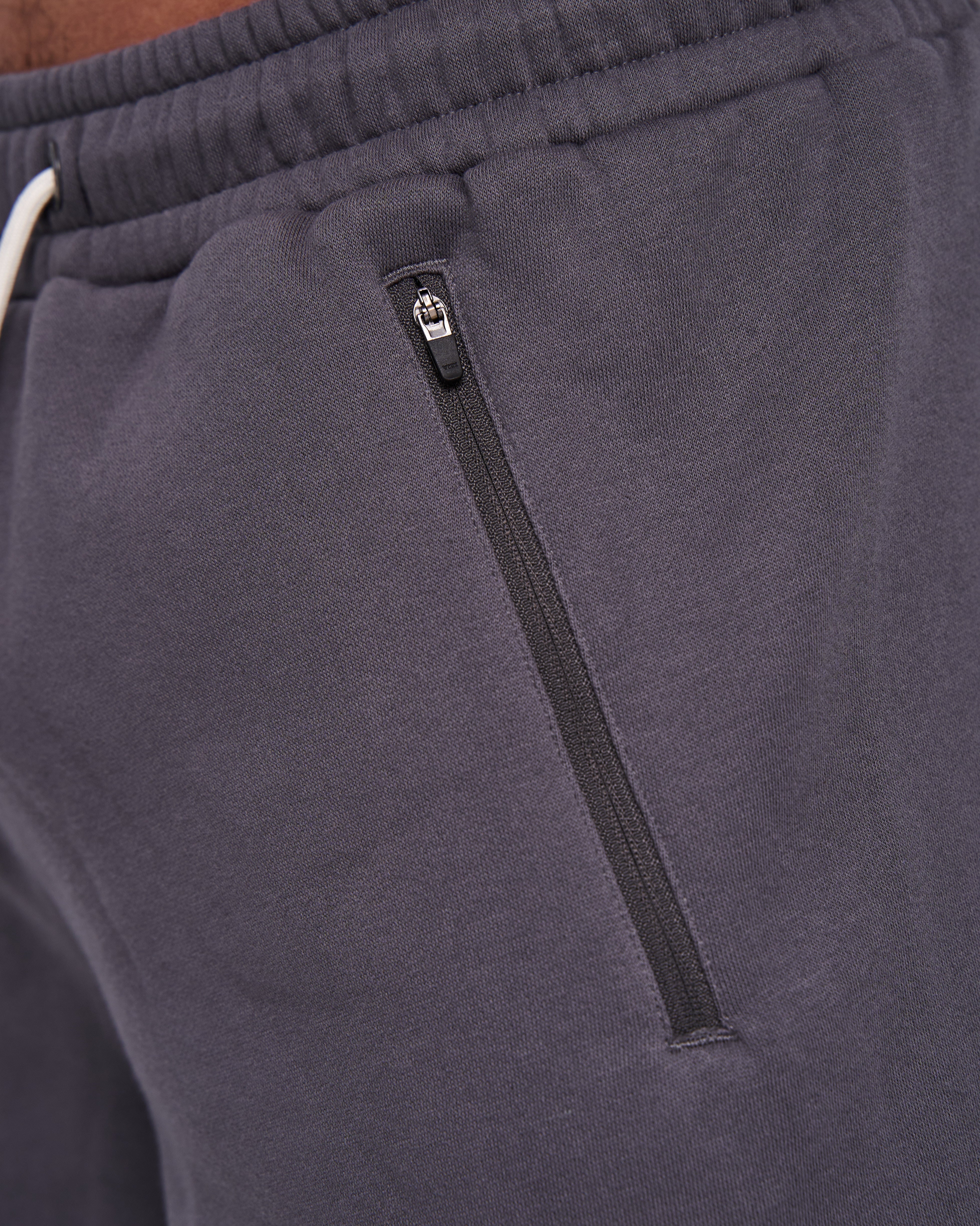color_dark gray