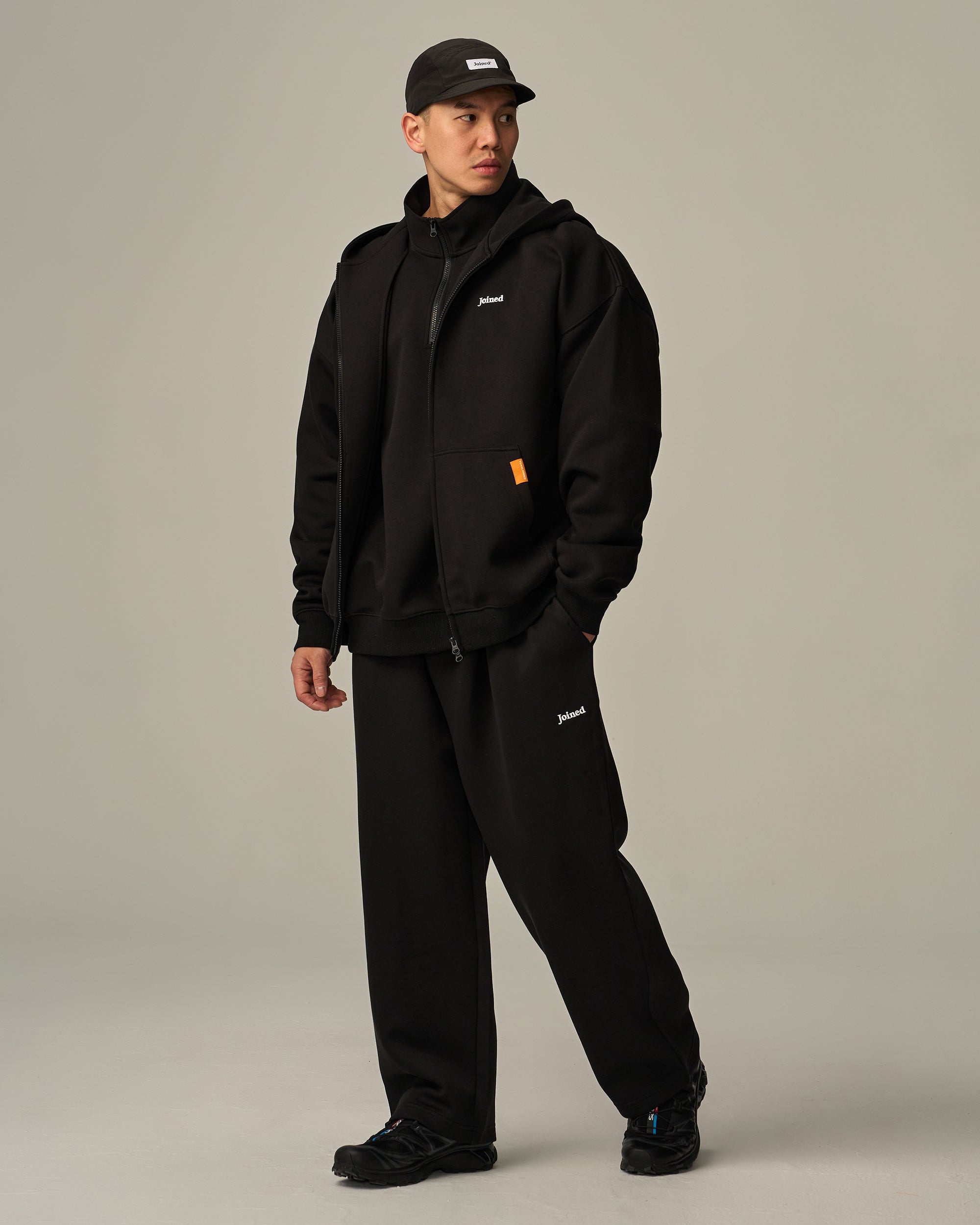color_Black