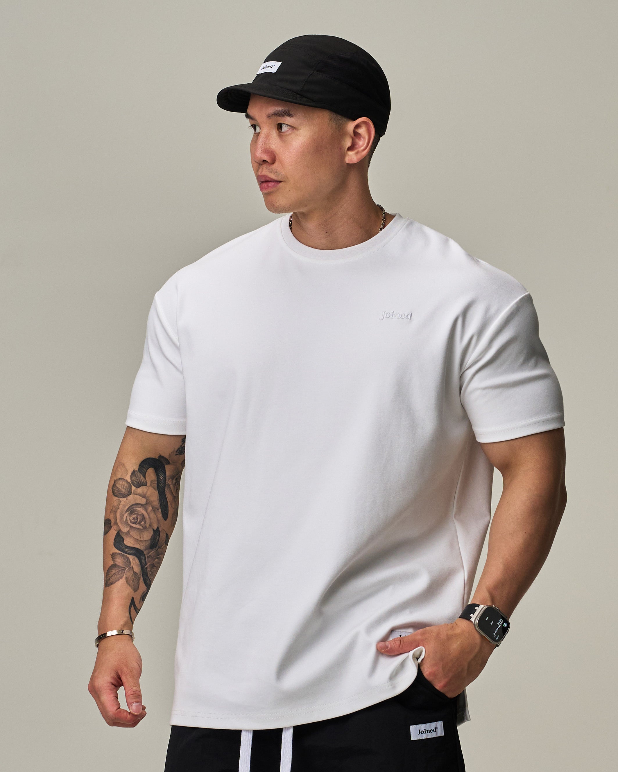 color_White