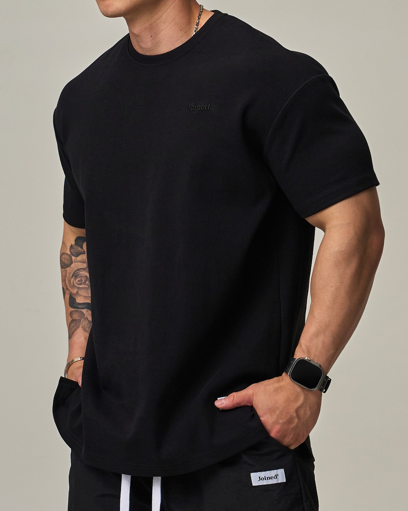 color_Black