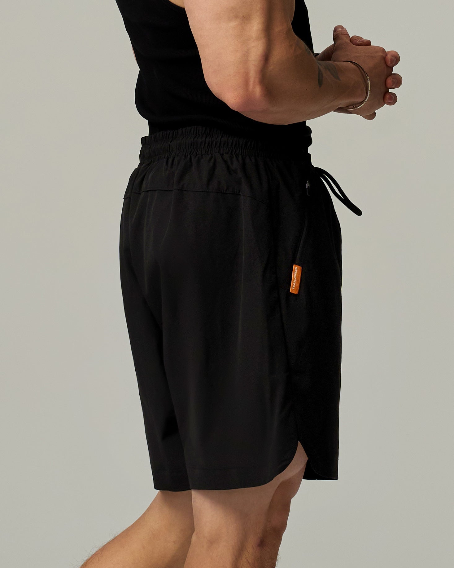 color_Black