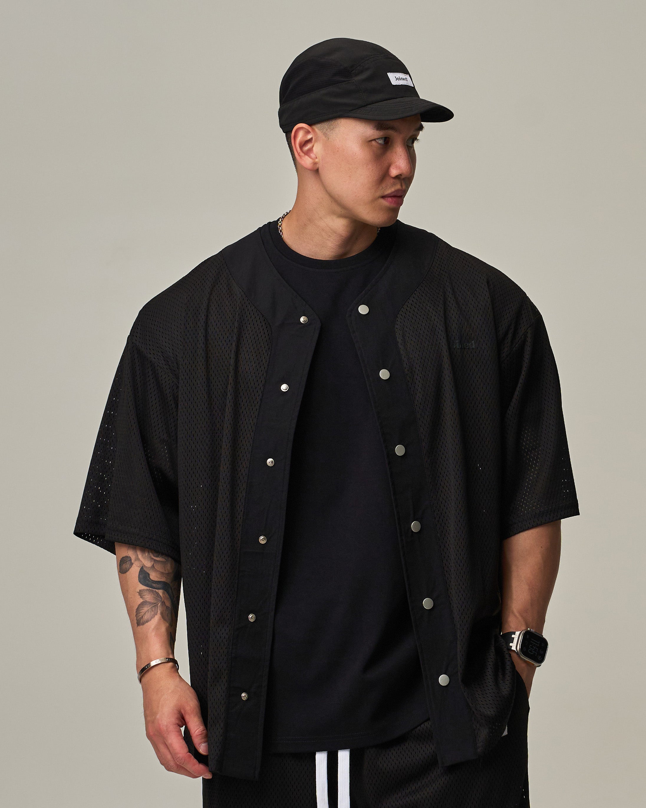 color_Black