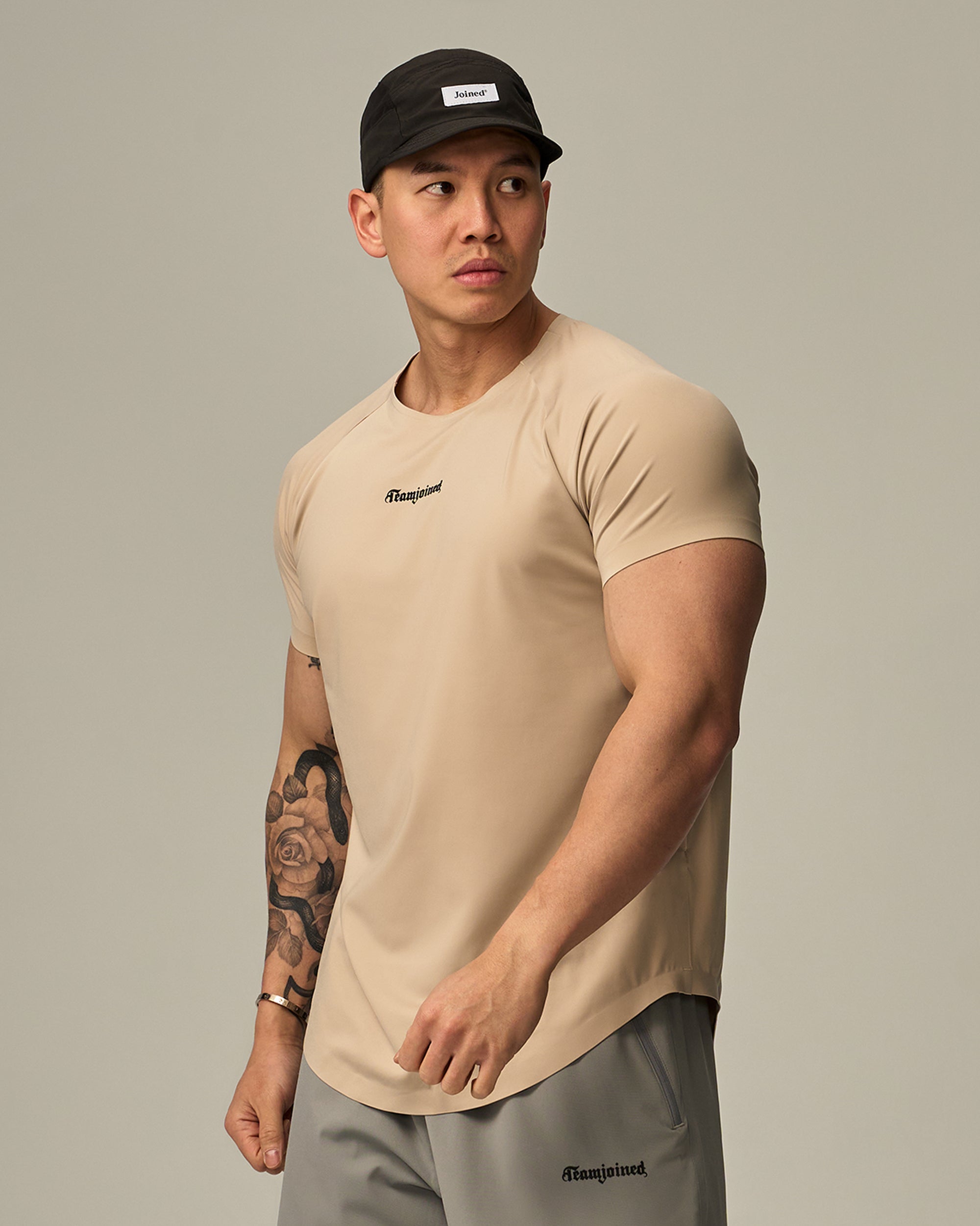 color_Light Khaki
