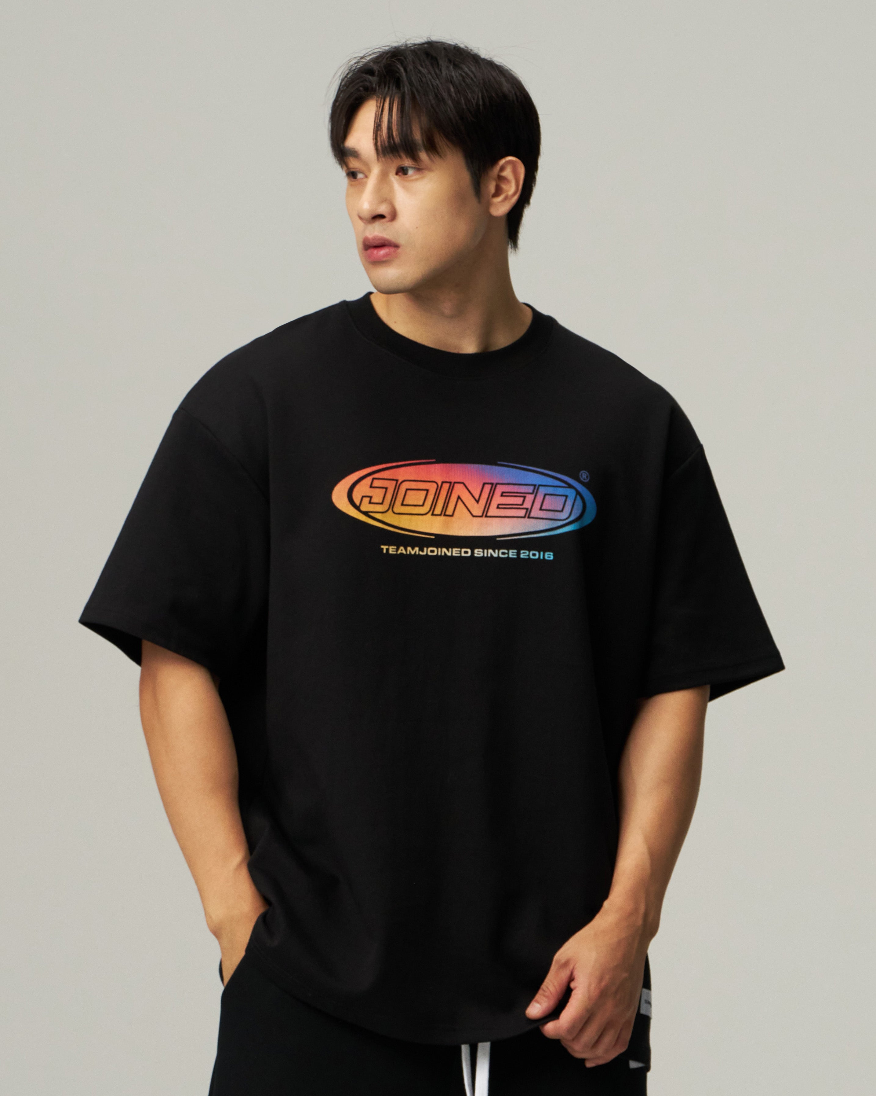 25 Aurora Graphic Oversized