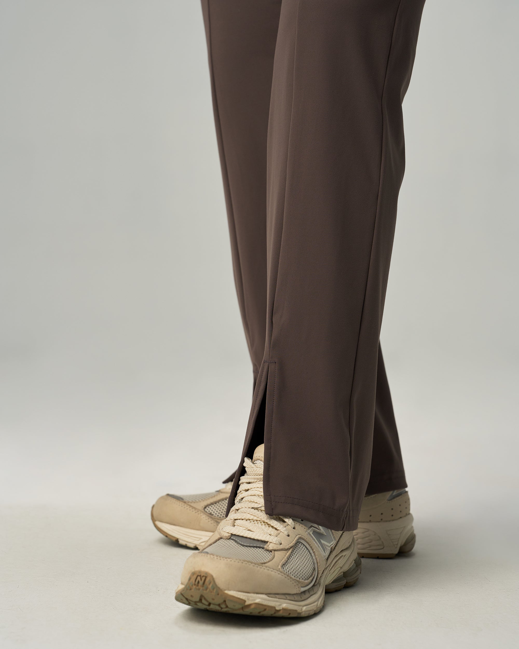 color_Gray Brown
