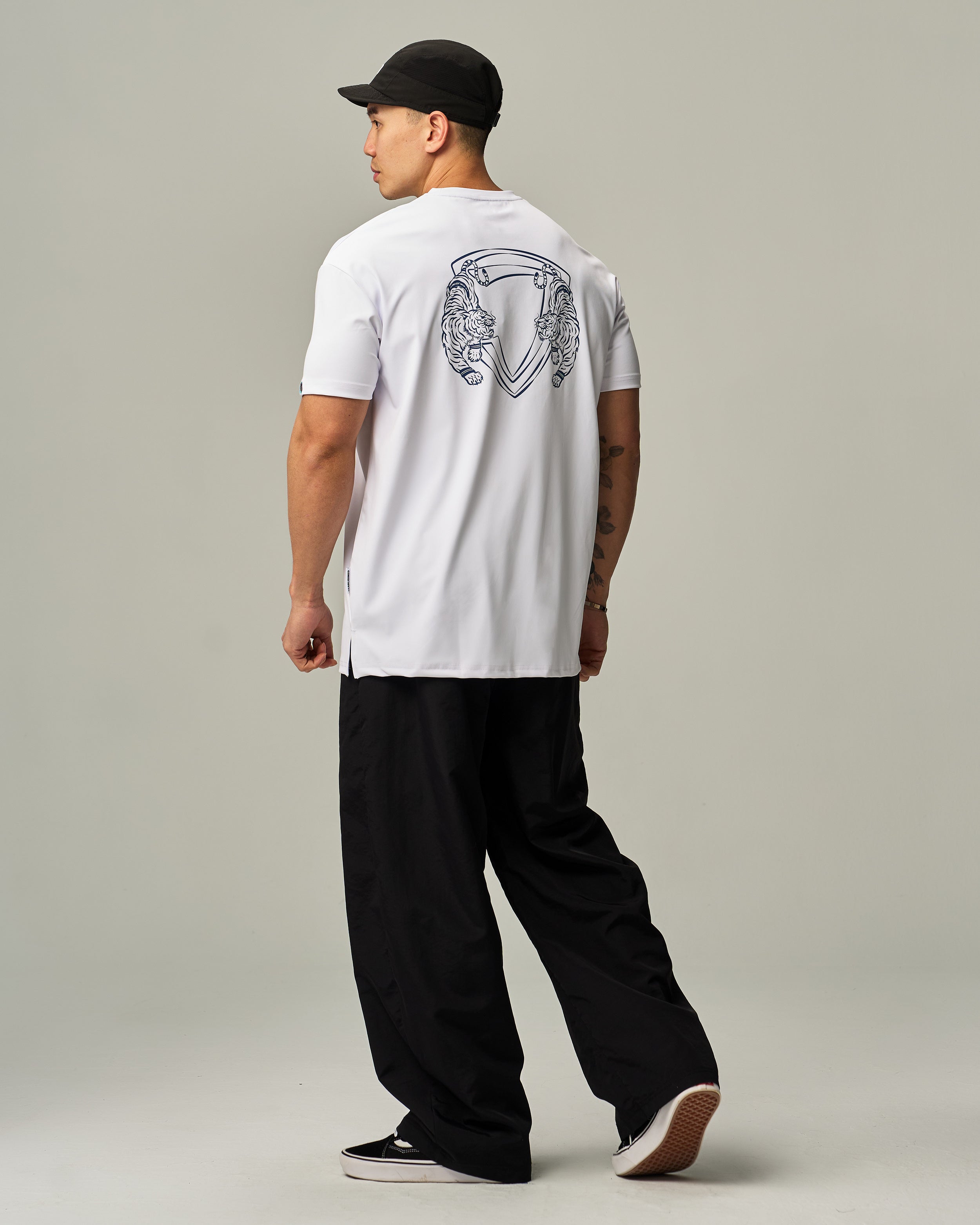 color_White