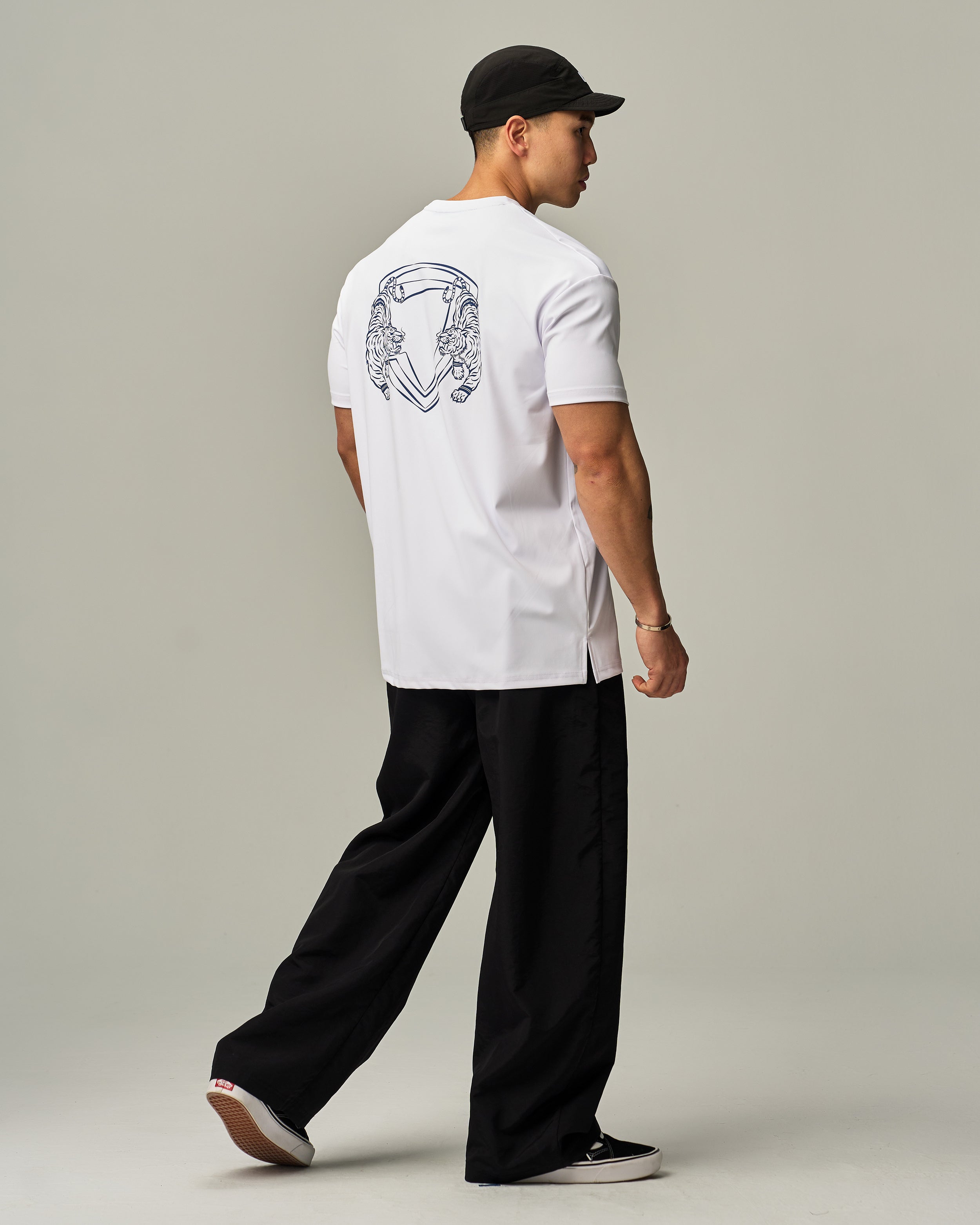 color_White