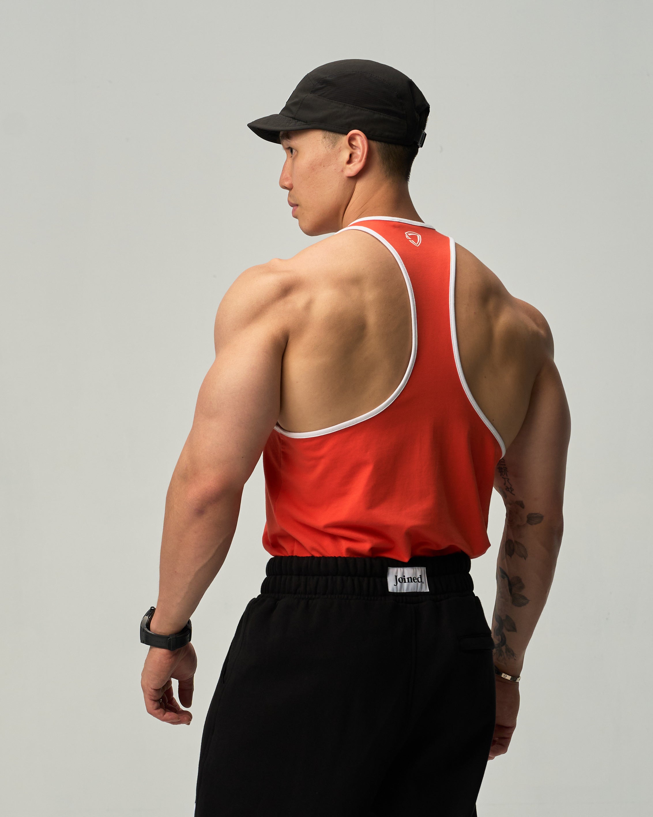 color_White / Orange