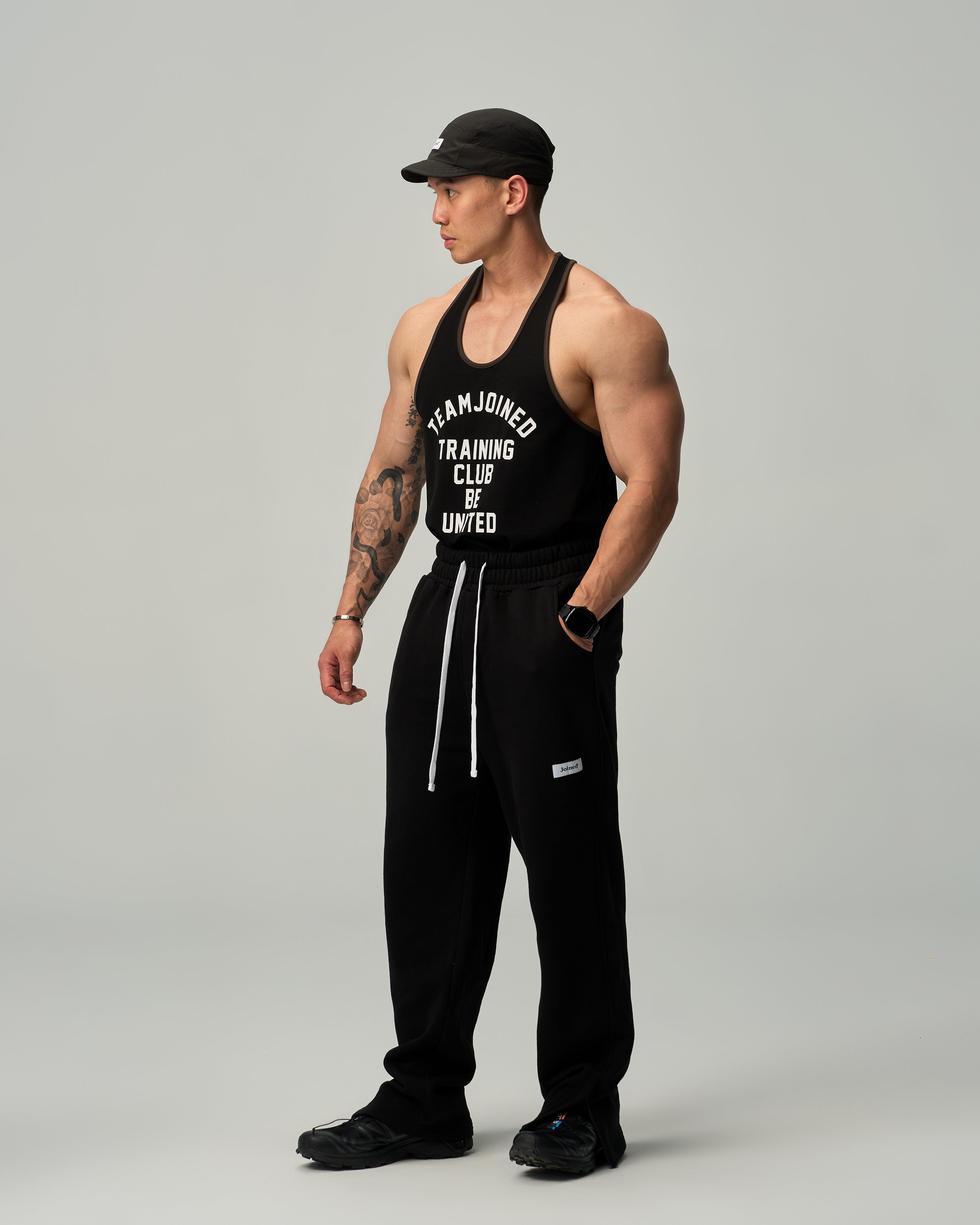 color_Gray / Black