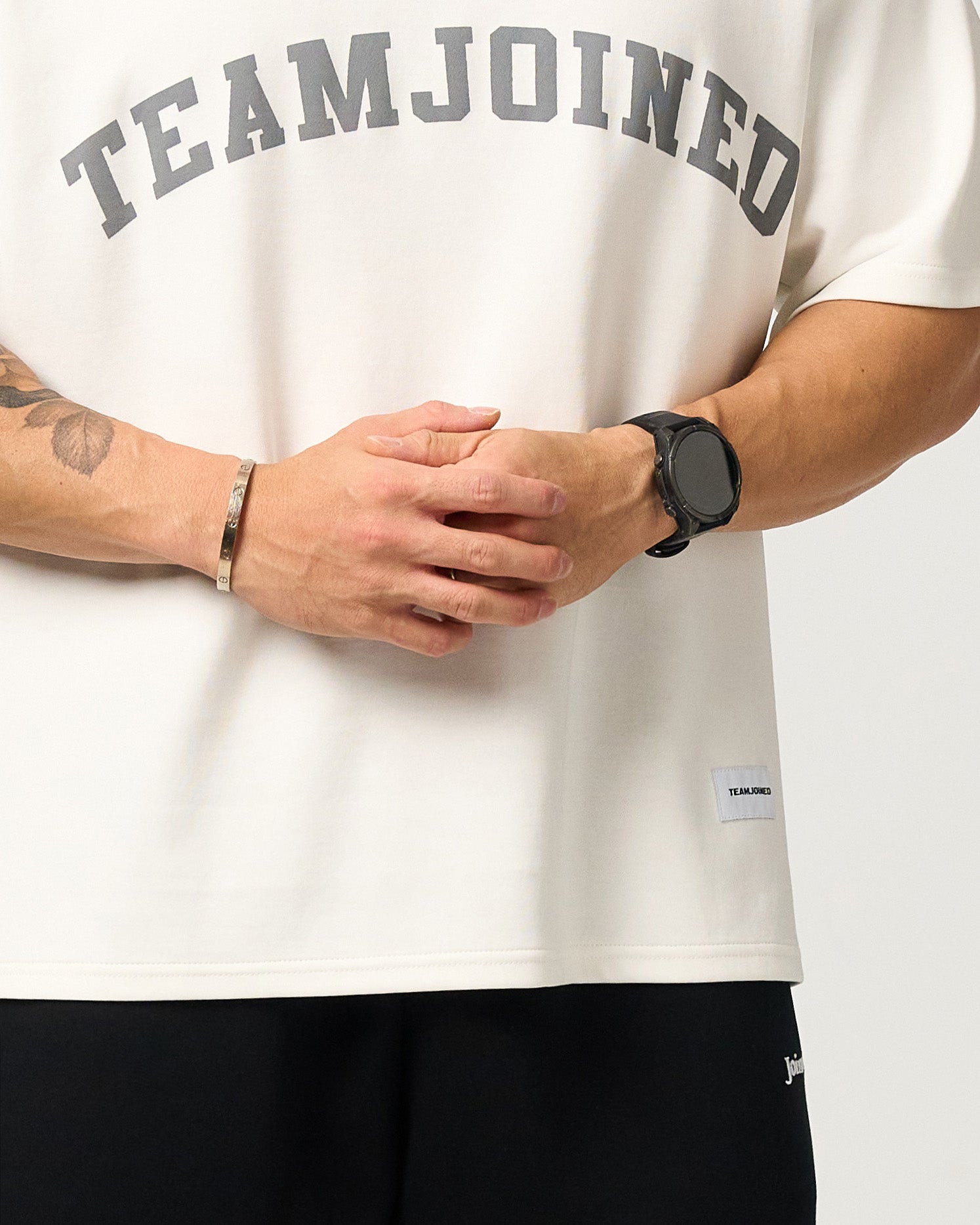 Front Arch Logo Oversized