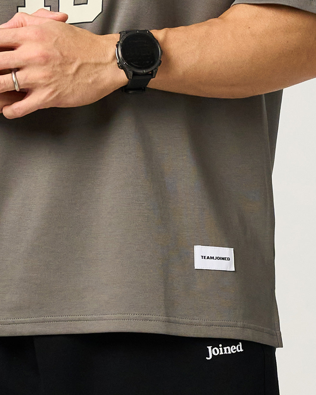 16 Arch logo Oversized