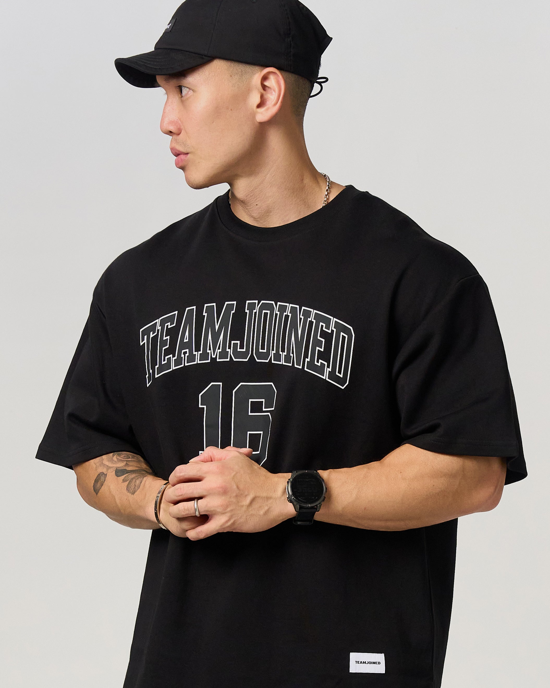 16 Arch logo Oversized