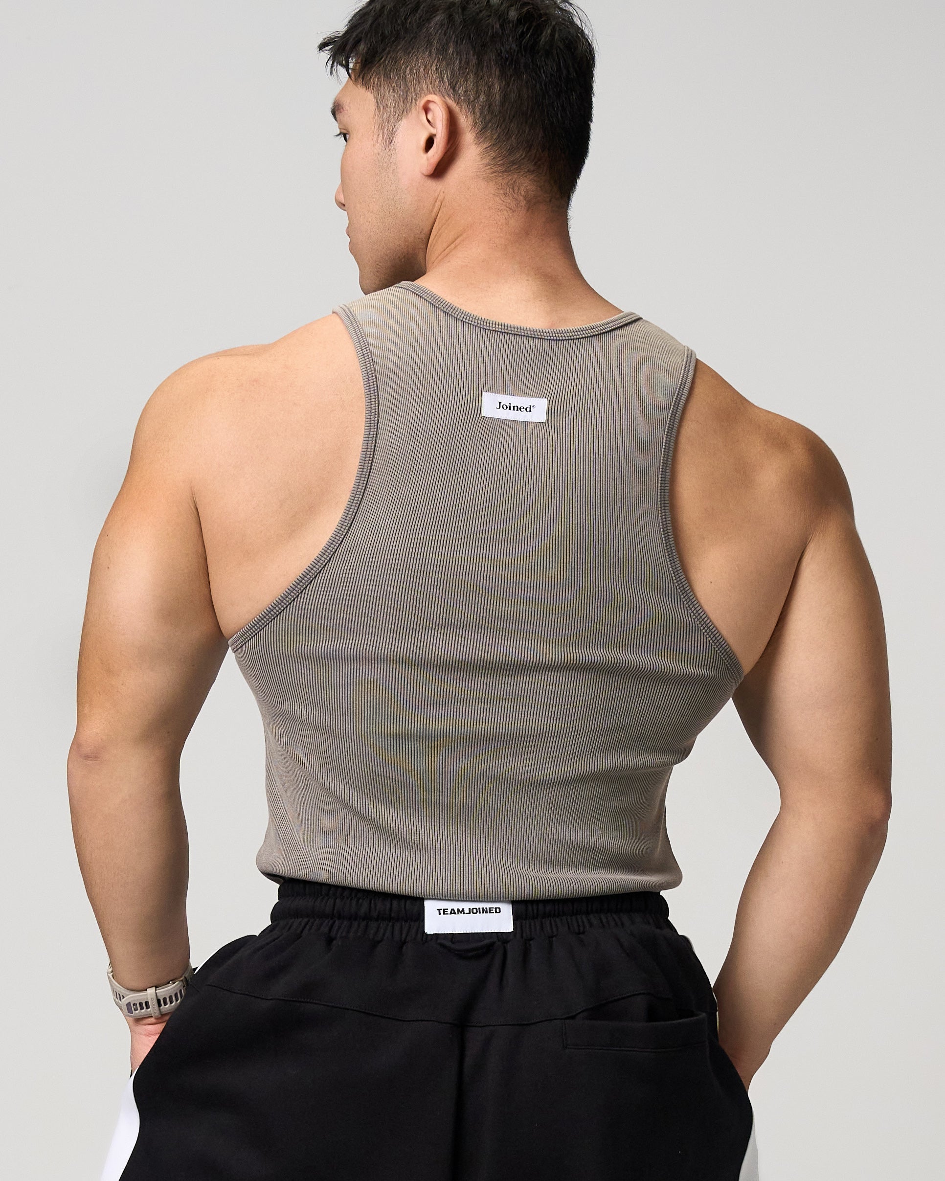 Tagged Ribbed Tank