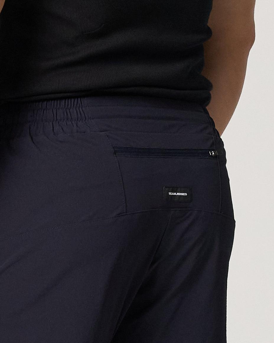 Stride Side Slit Stretch Shorts