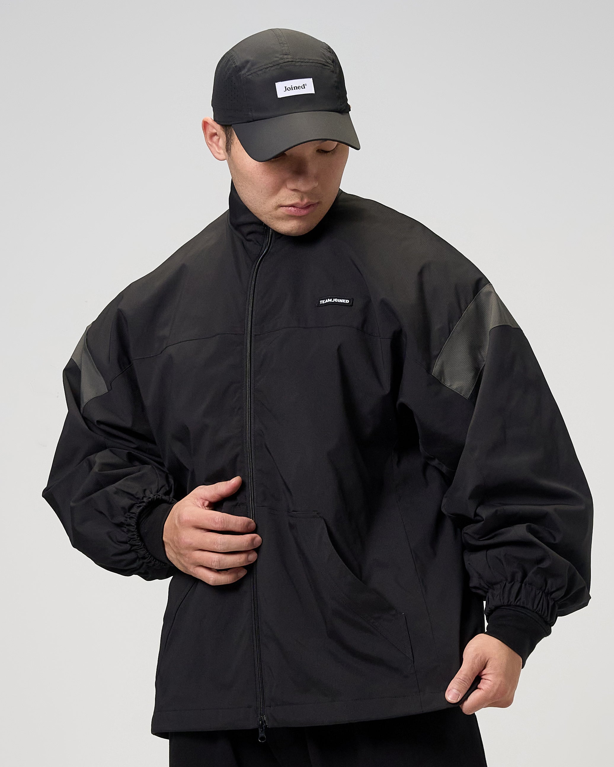 color_Black/ Dark Gray