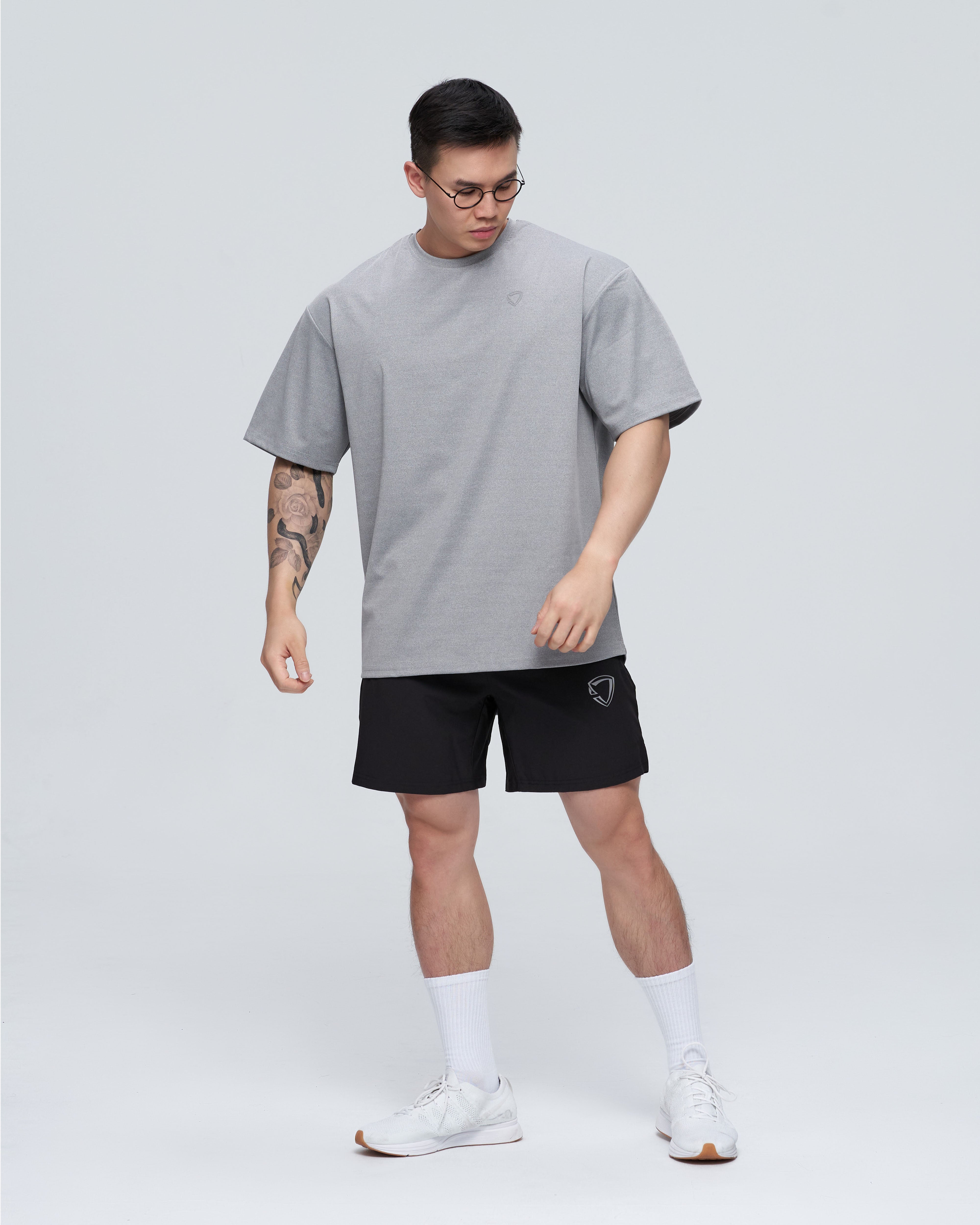 color_light gray