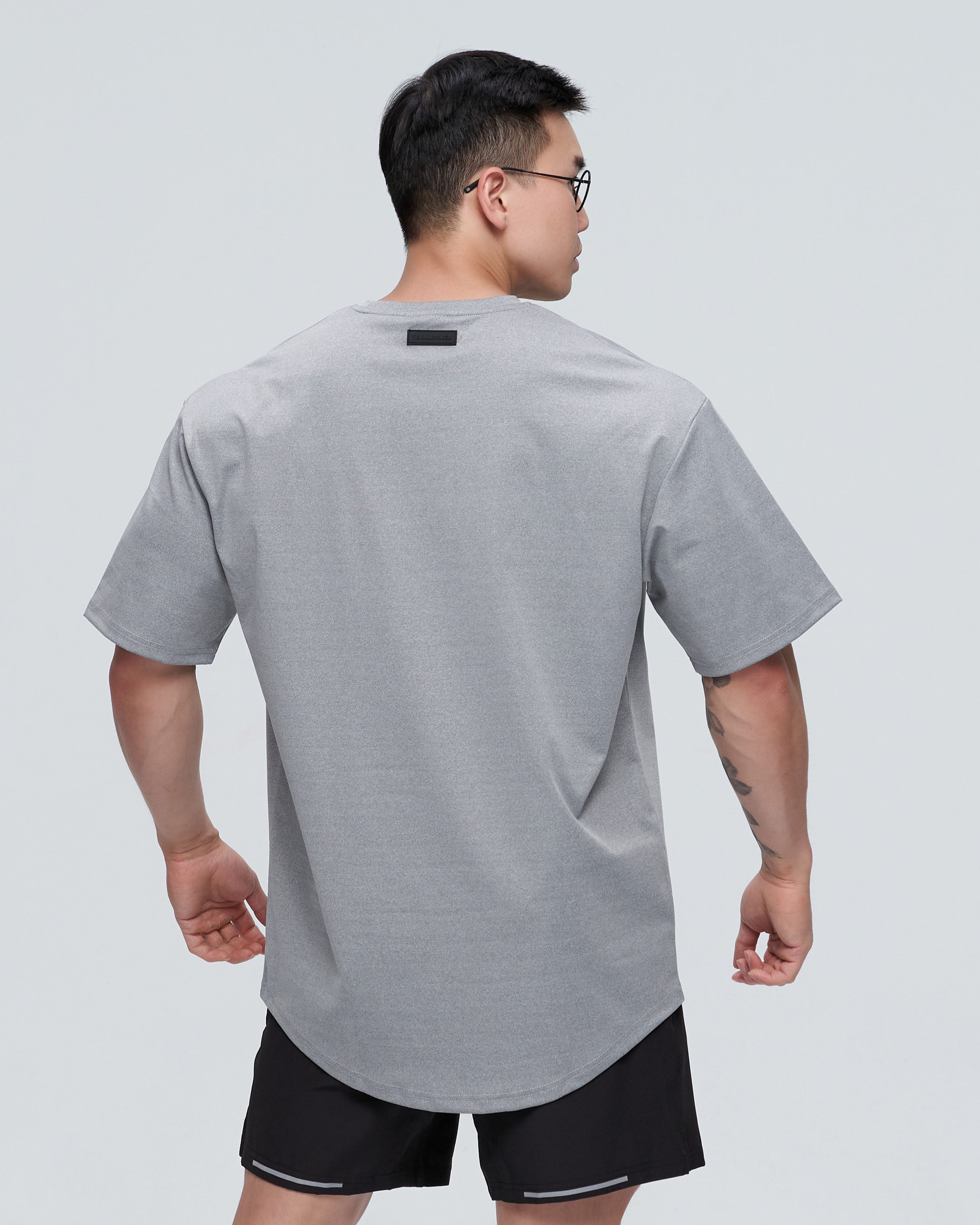 color_light gray