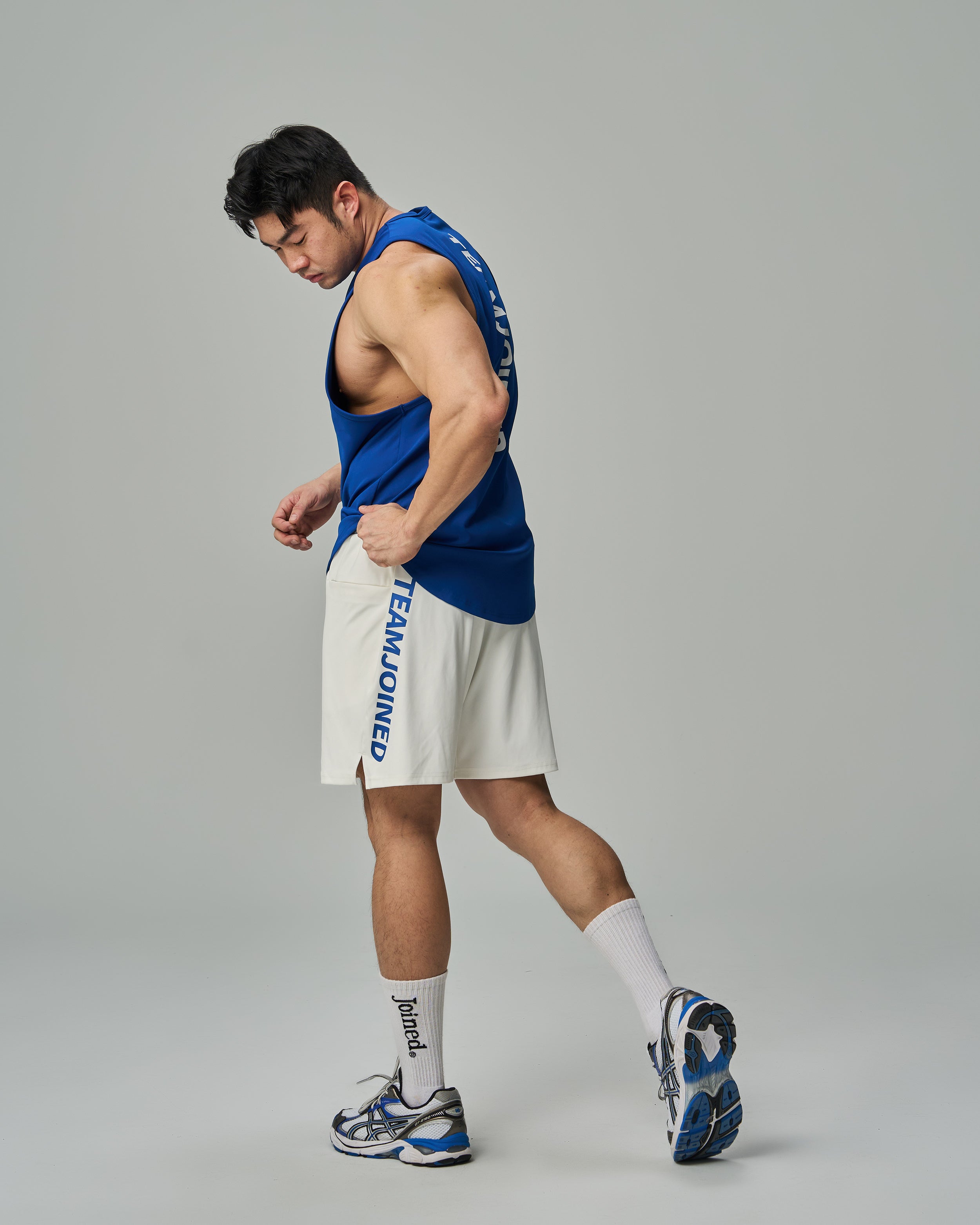 color_Blue / White