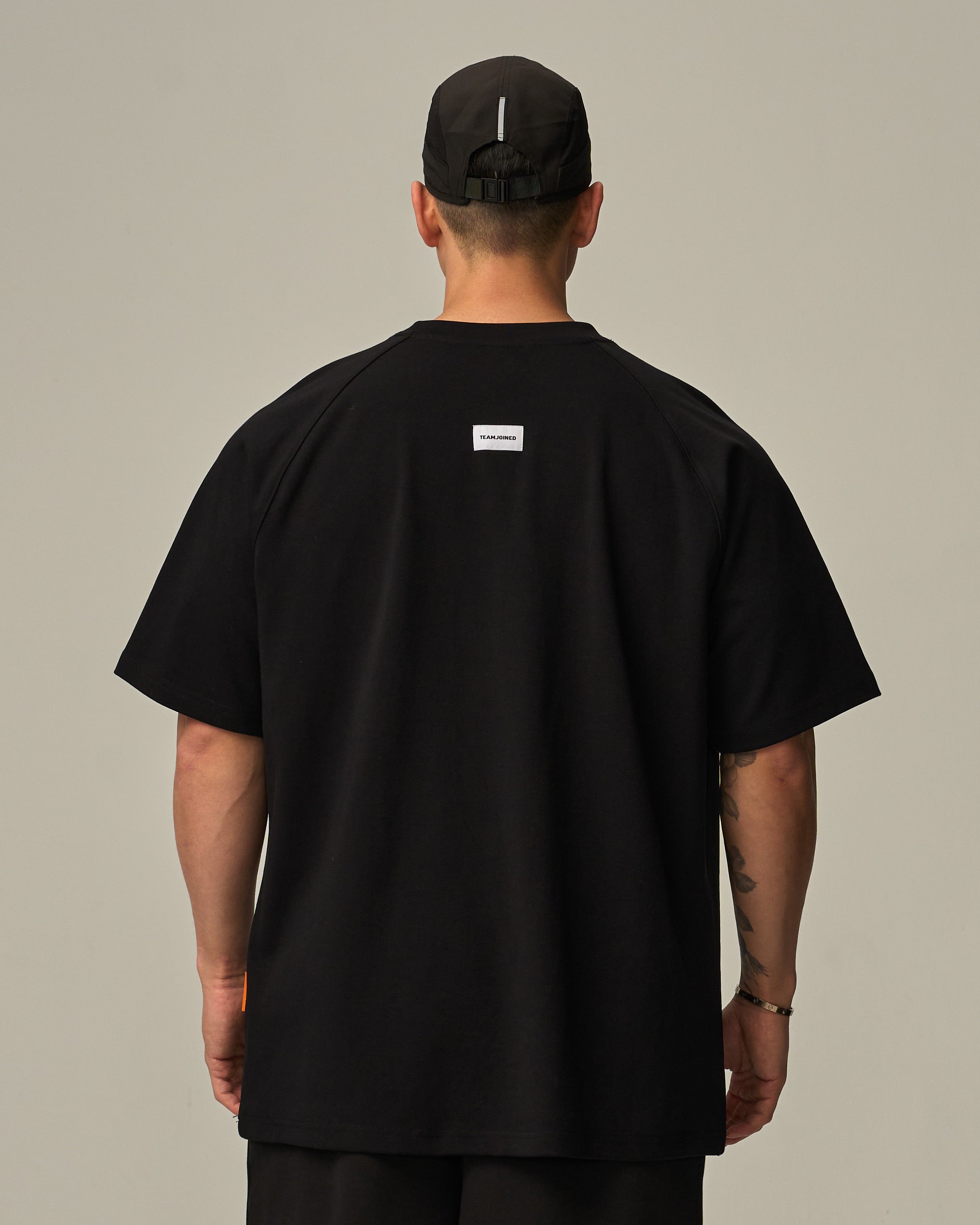 color_Black