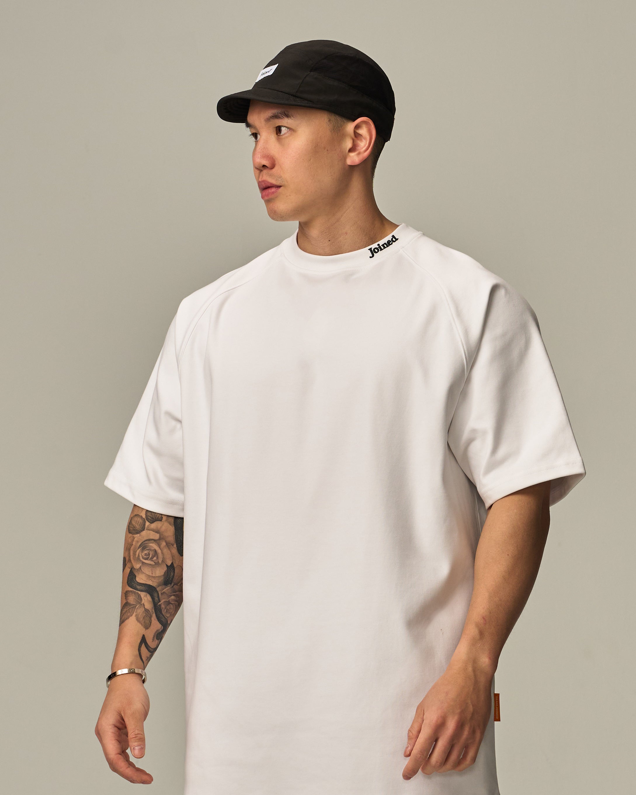 color_White