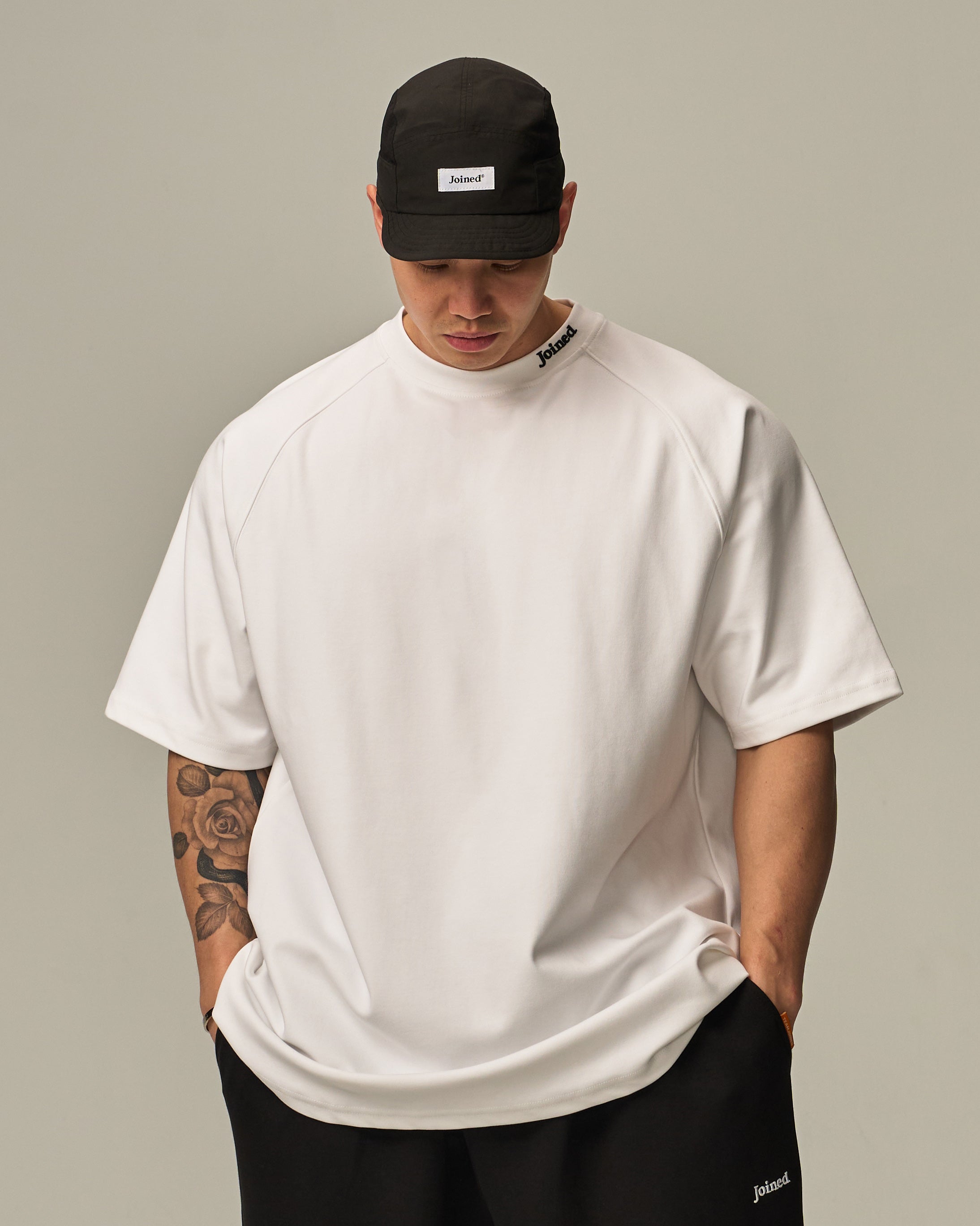 color_White