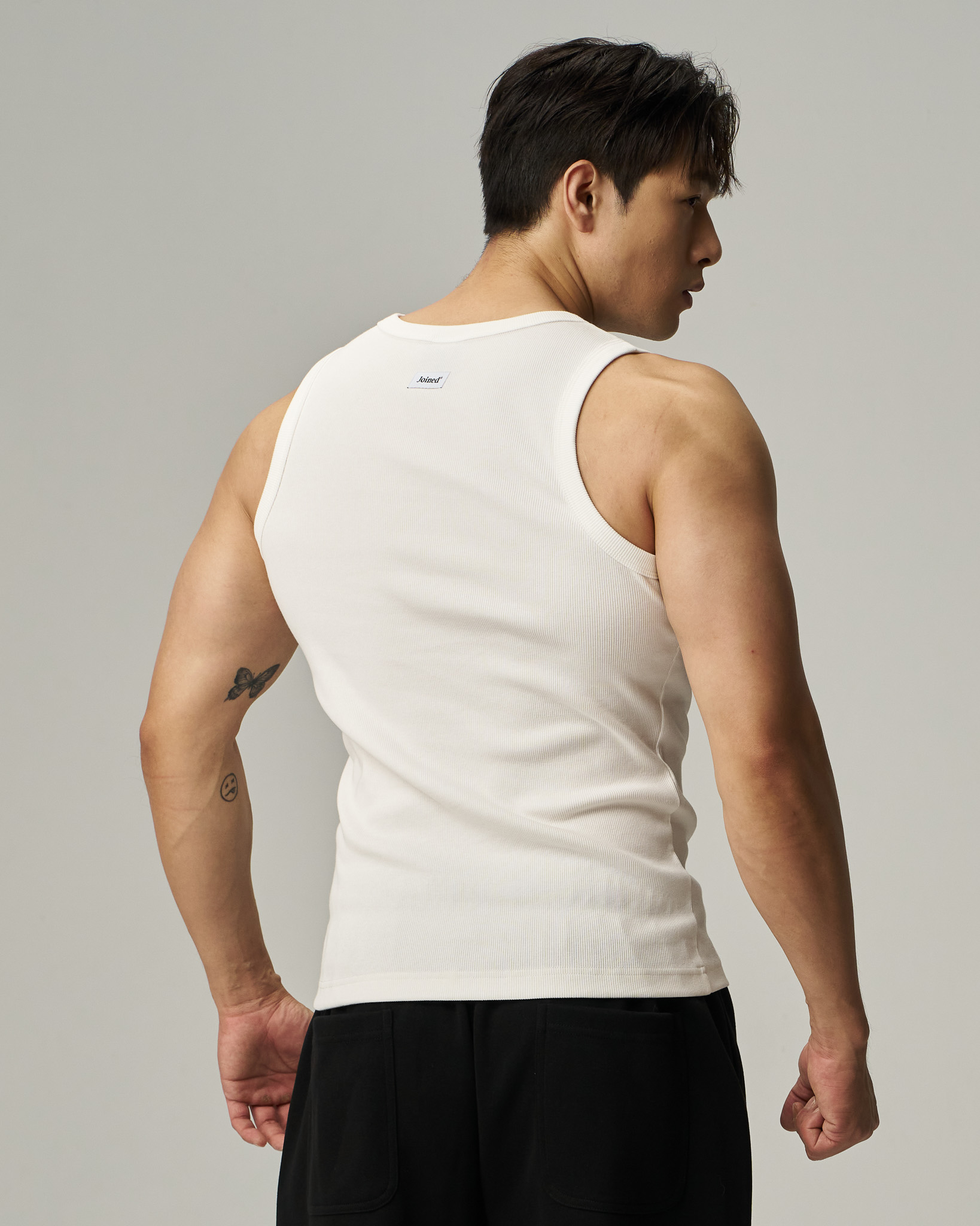 color_White