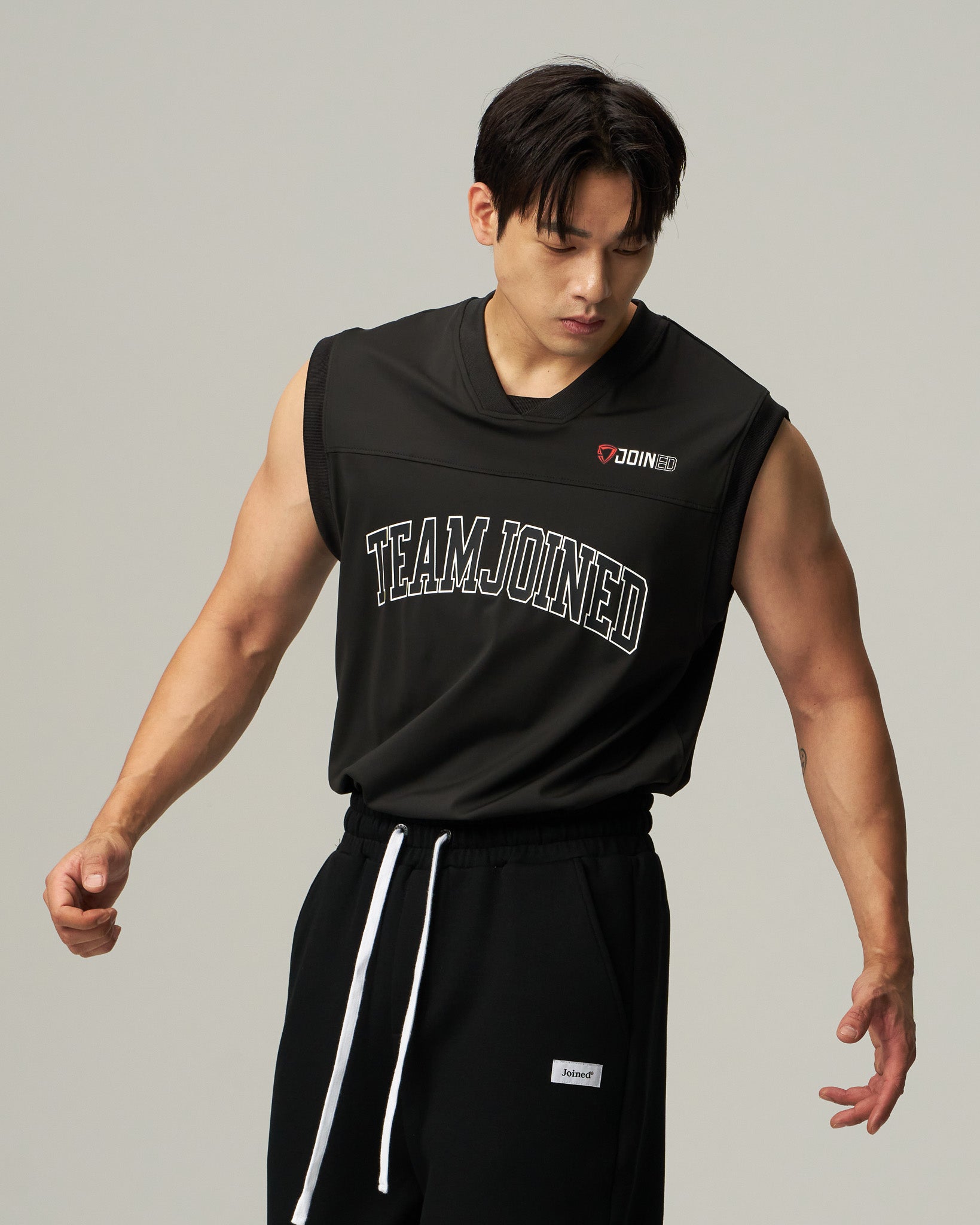 Adapt Arch logo Sleeveless Jersey