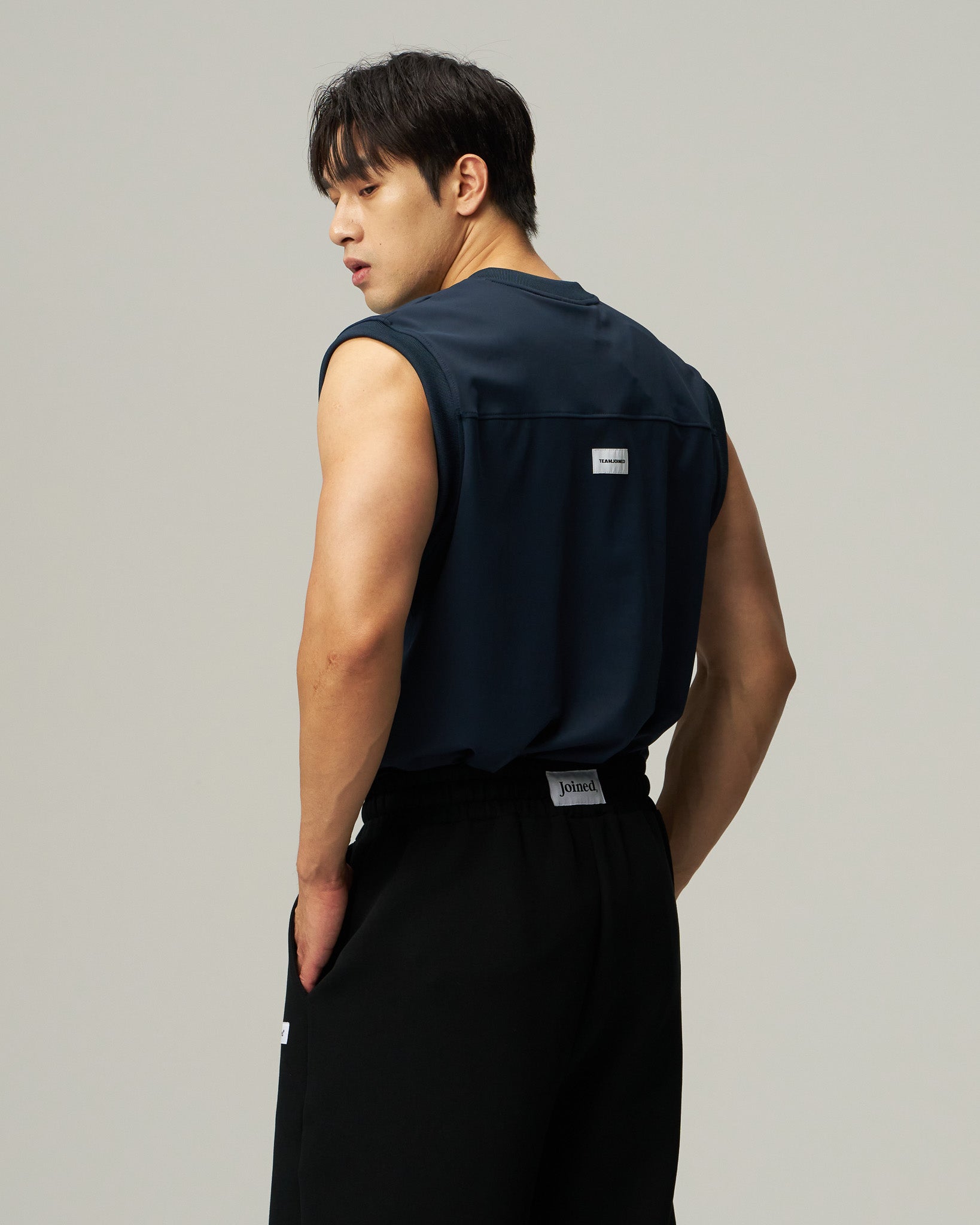Hkadapt Adapt Arch logo Sleeveless Jersey – Joined® Official Online Fitness Store