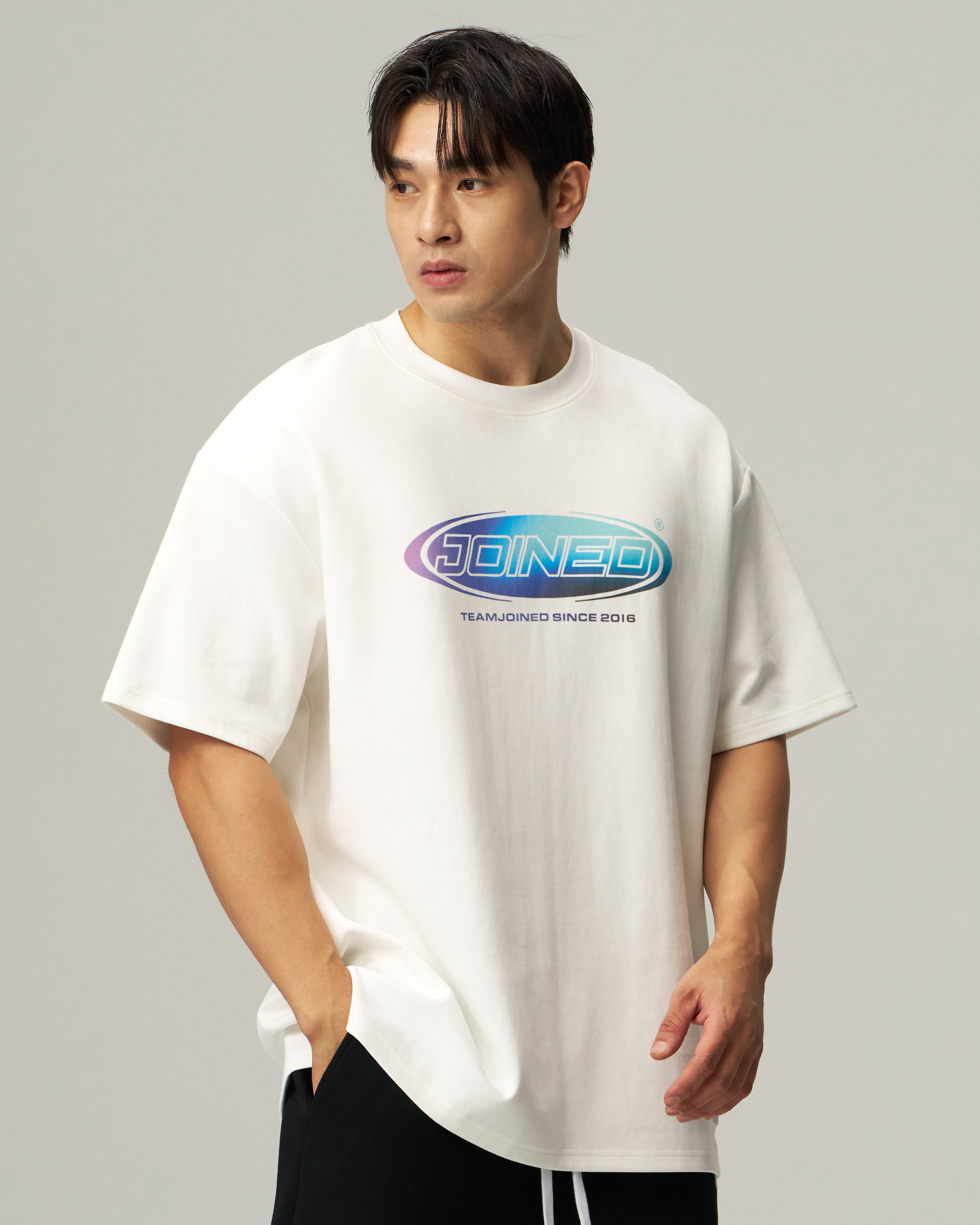 25 Aurora Graphic Oversized