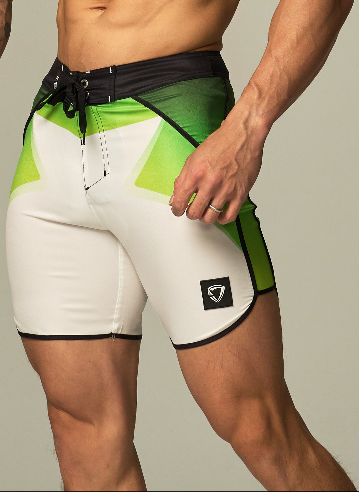 color_Lime Green / Black