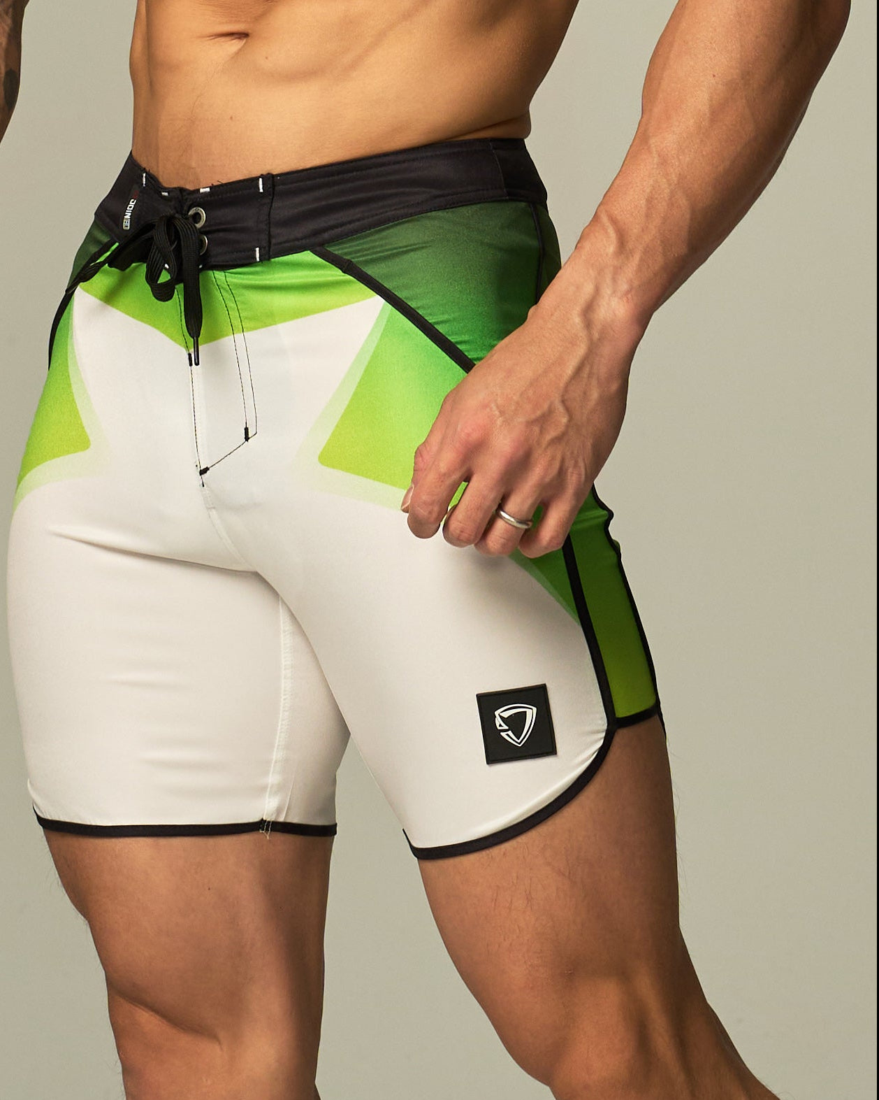 color_Lime Green / Black