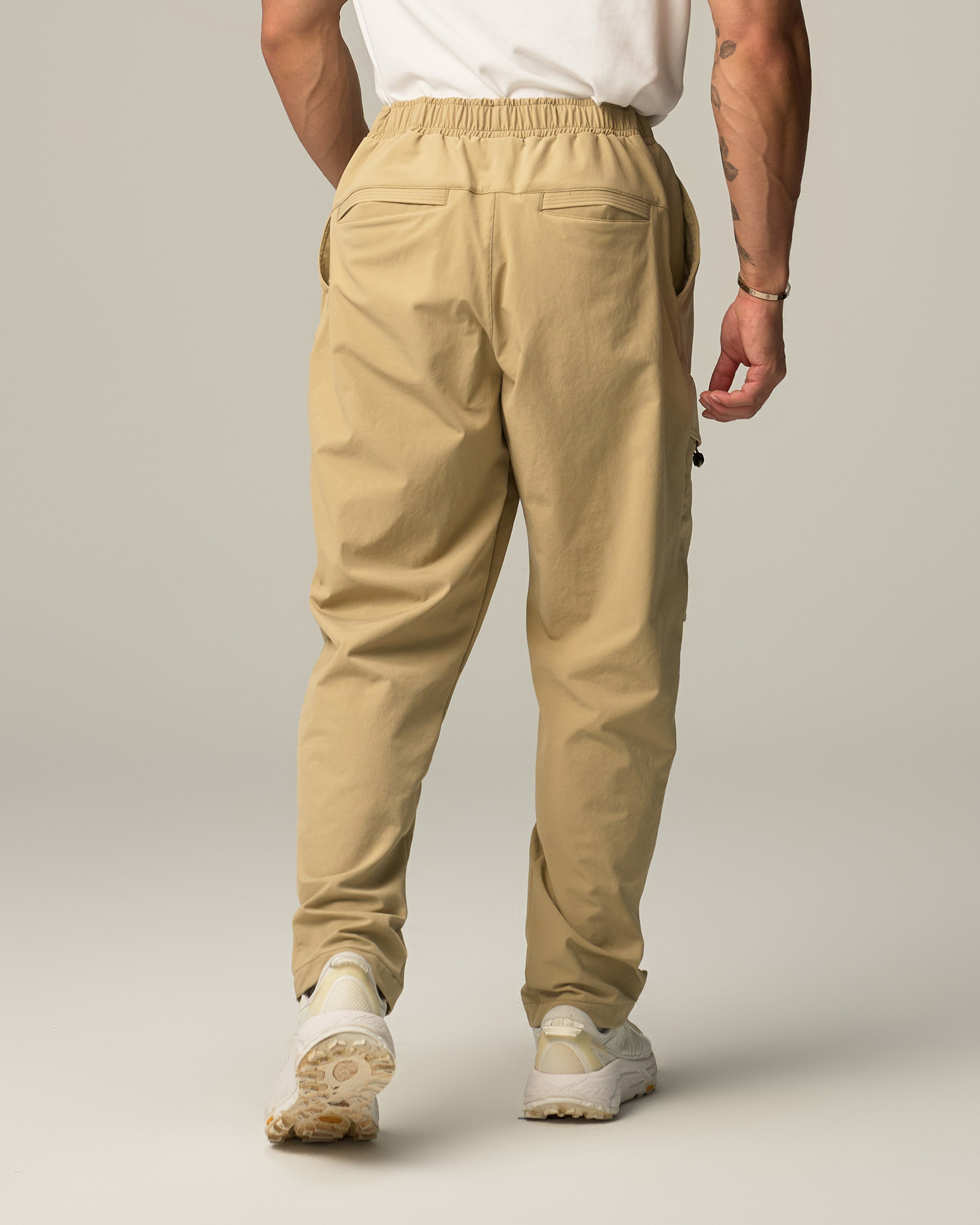 color_Khaki