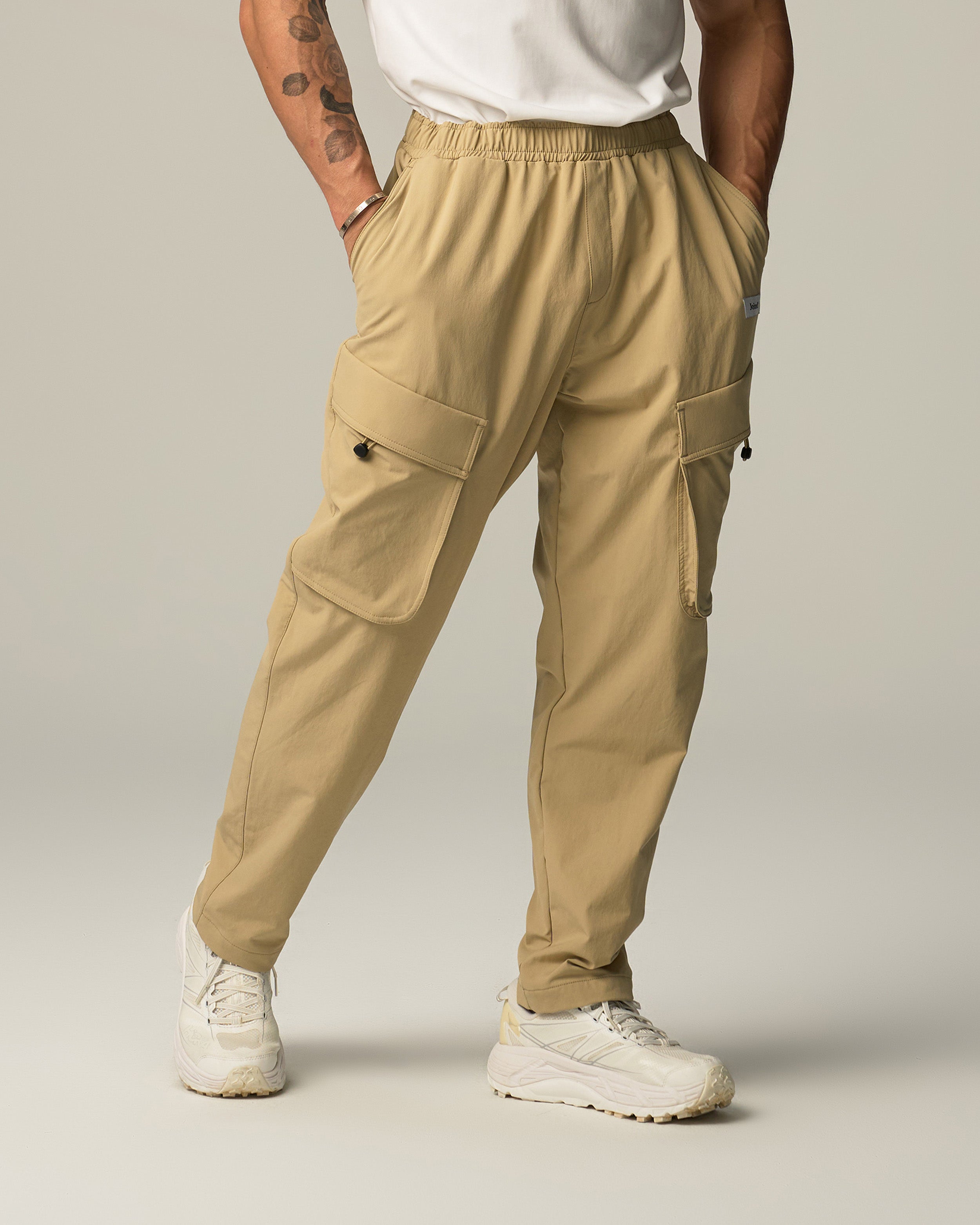 color_Khaki