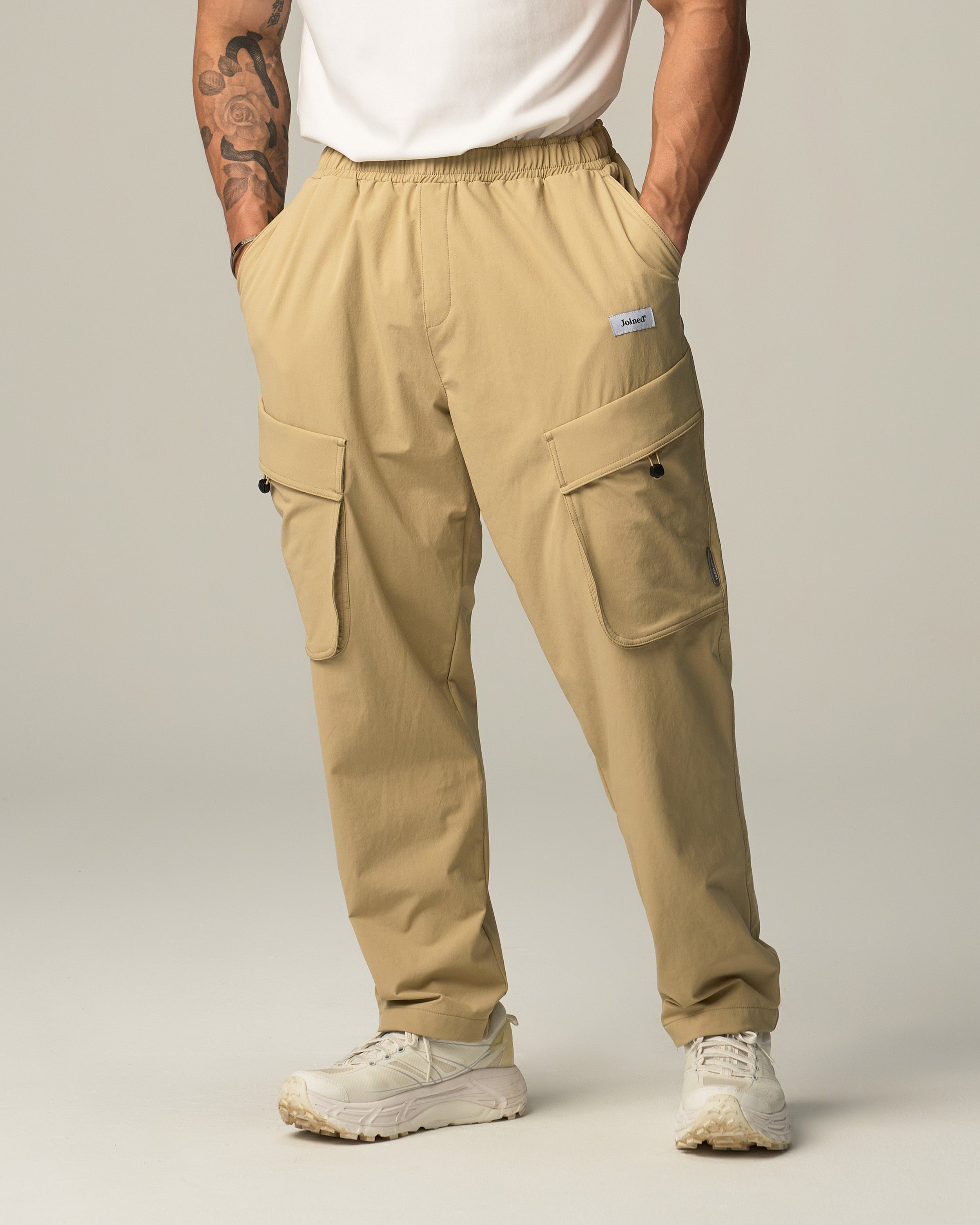 color_Khaki