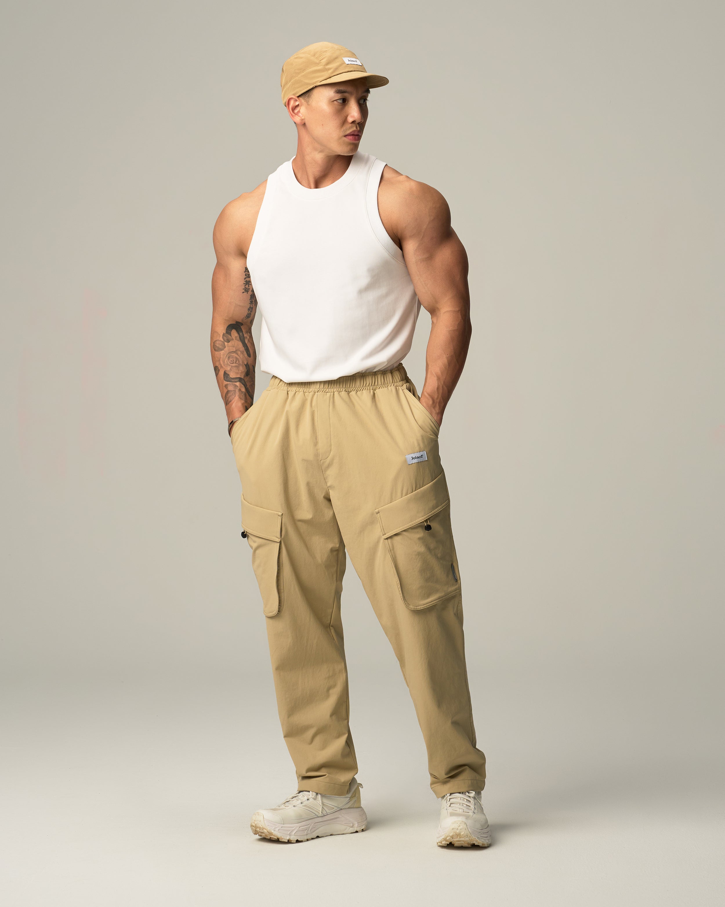 color_Khaki