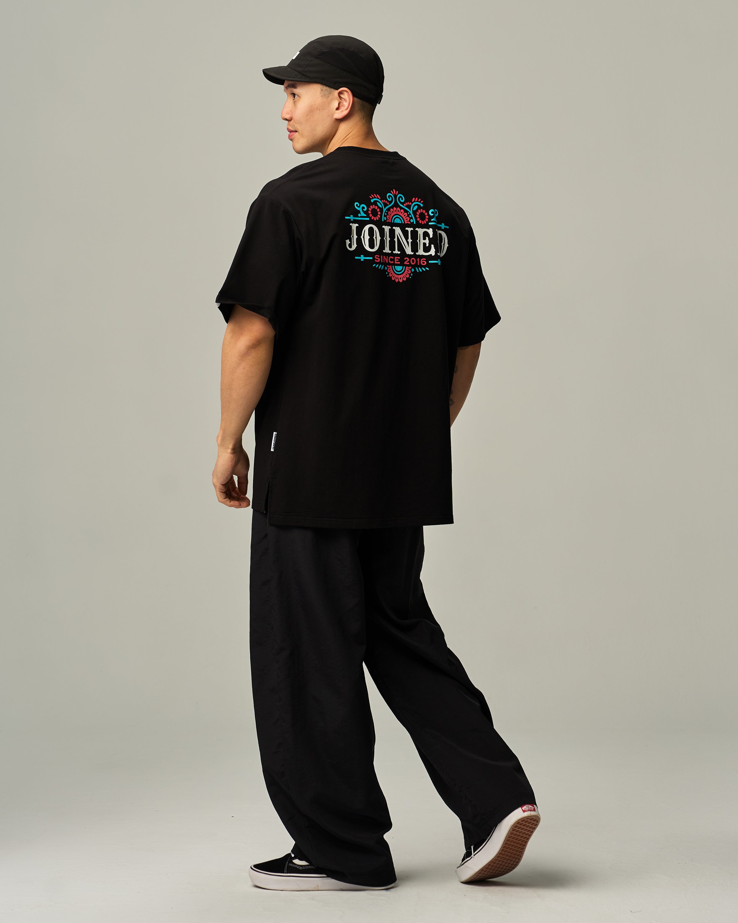 color_Black