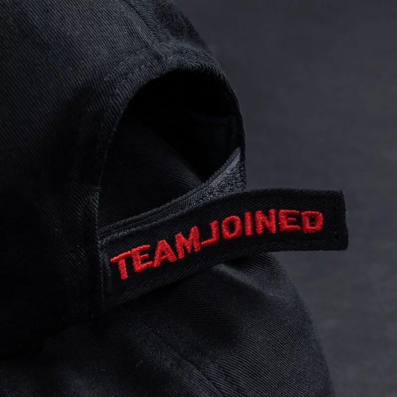 color_black/red